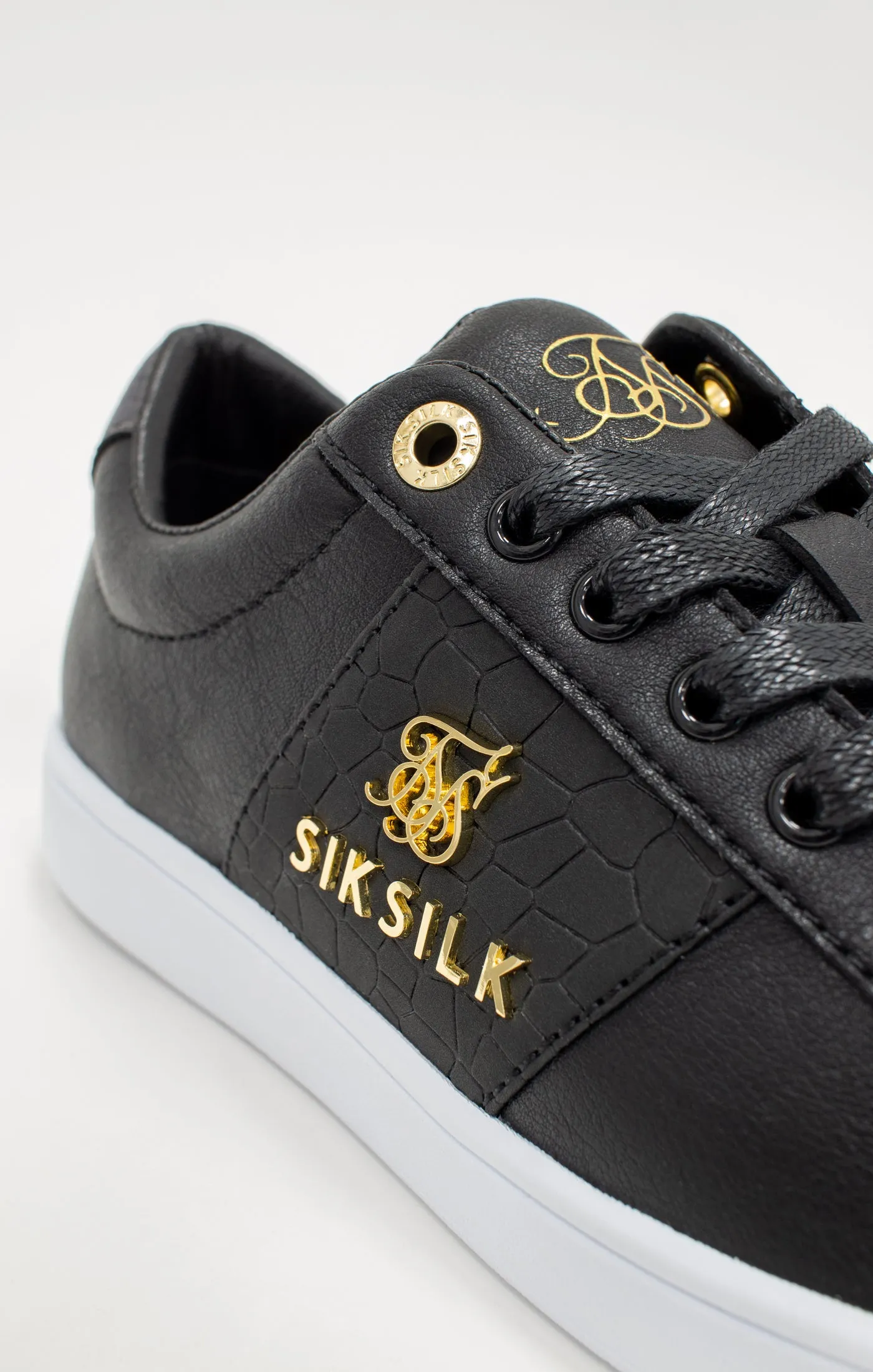 Black Juniors Low-Top Classic Trainer With Metal Logo sold by Siksilk product image thumbnail 5