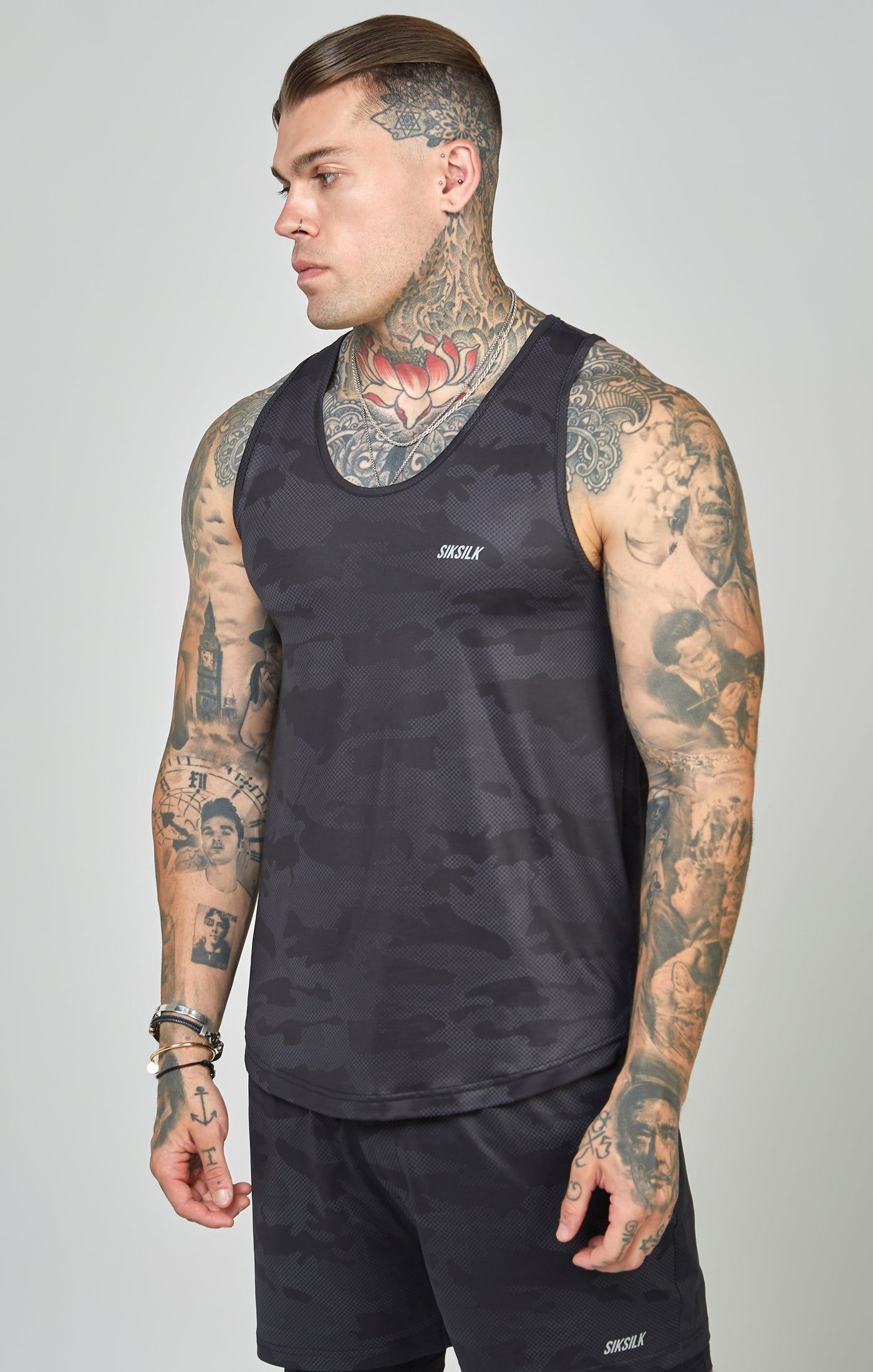 Camo Sports Curved Hem Muscle Fit Vest sold by Siksilk product image thumbnail 4