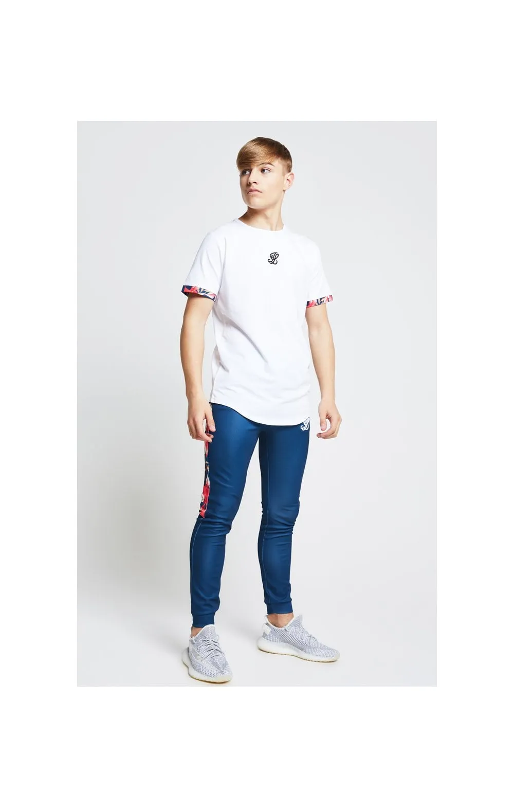 Illusive London Contrast Cuff Tee – White & Tropical Leaf sold by Siksilk product image thumbnail 4