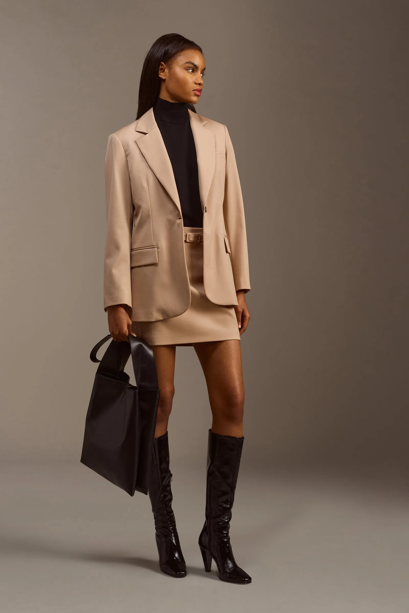 GONNA LEA sold by Erika Cavallini