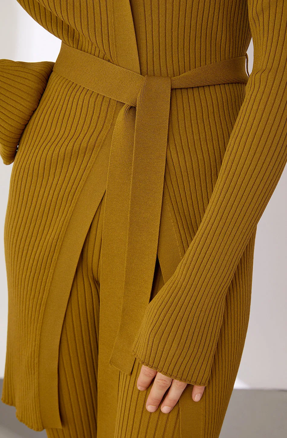 Cardigan a coste con cintura sold by Erika Cavallini product image thumbnail 4