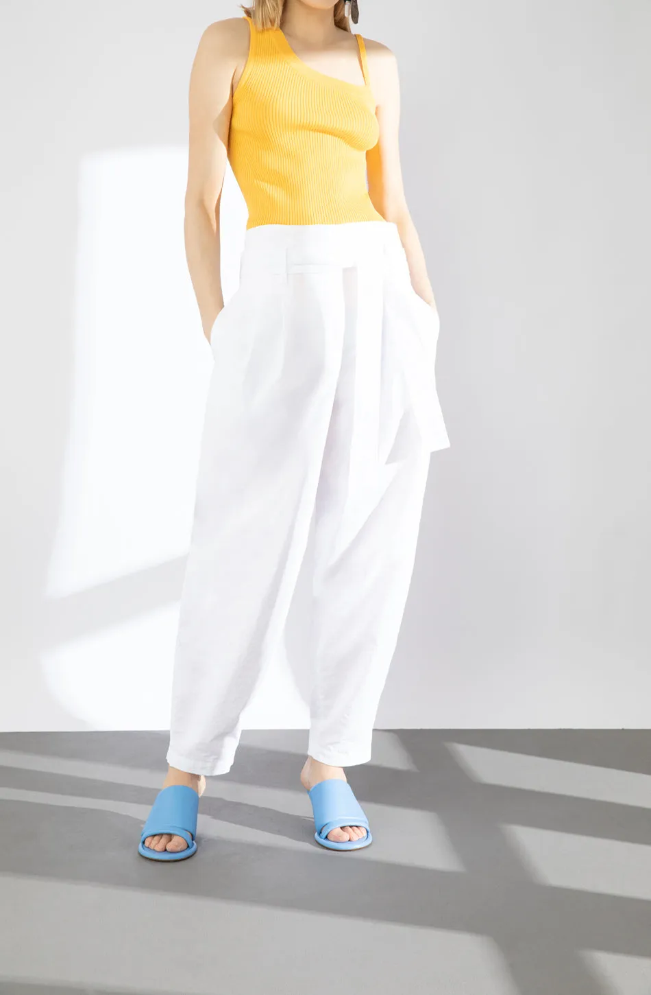 Pantalone con cintura sold by Erika Cavallini