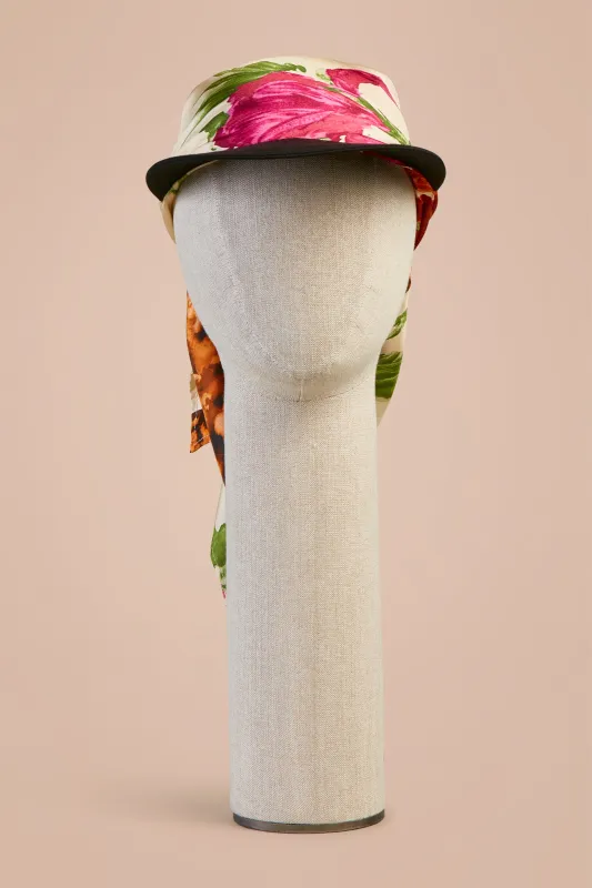 .CAPPELLO STAMPATO sold by Erika Cavallini