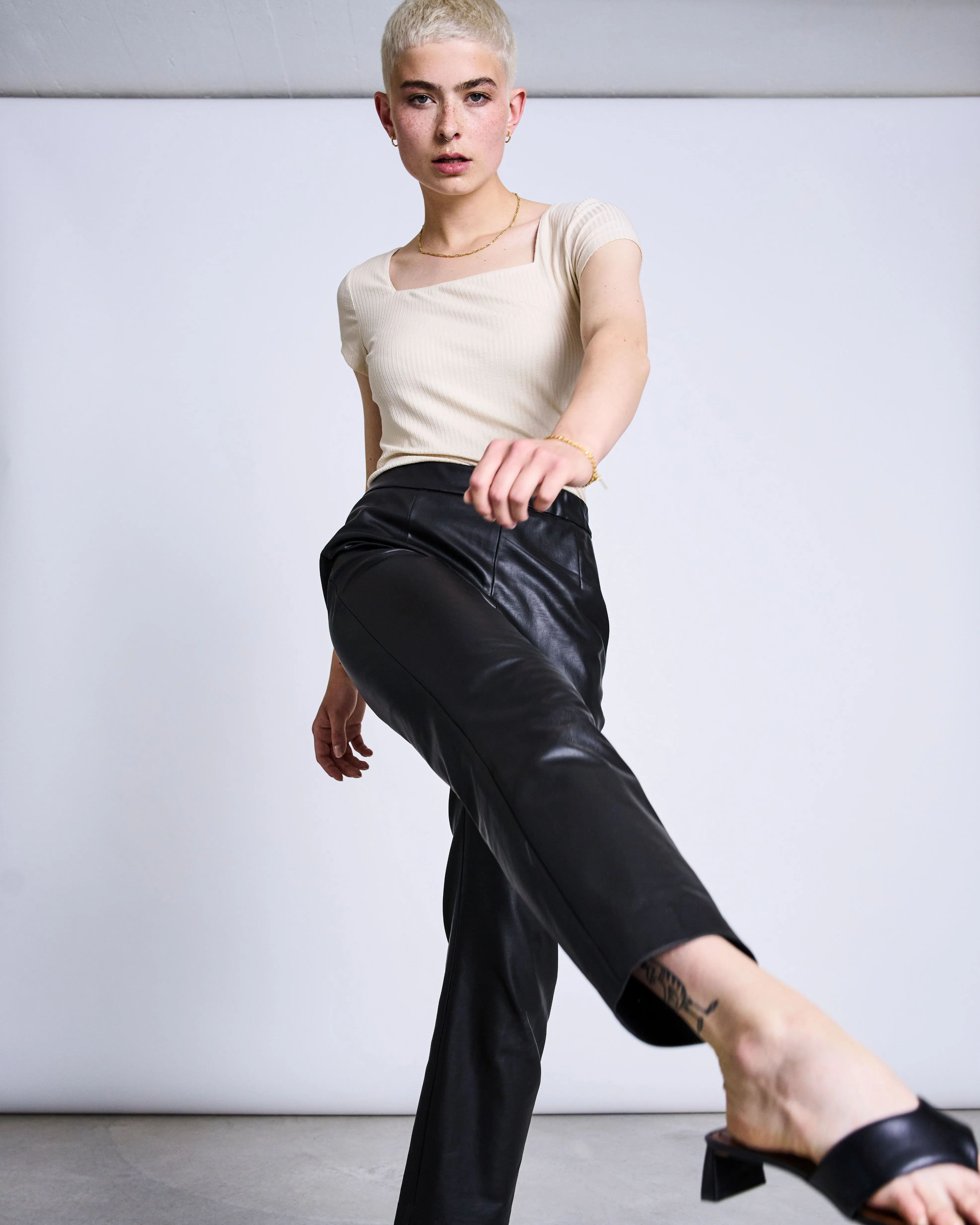 ARIMA Tencel Top sold by Earthkind product image thumbnail 2