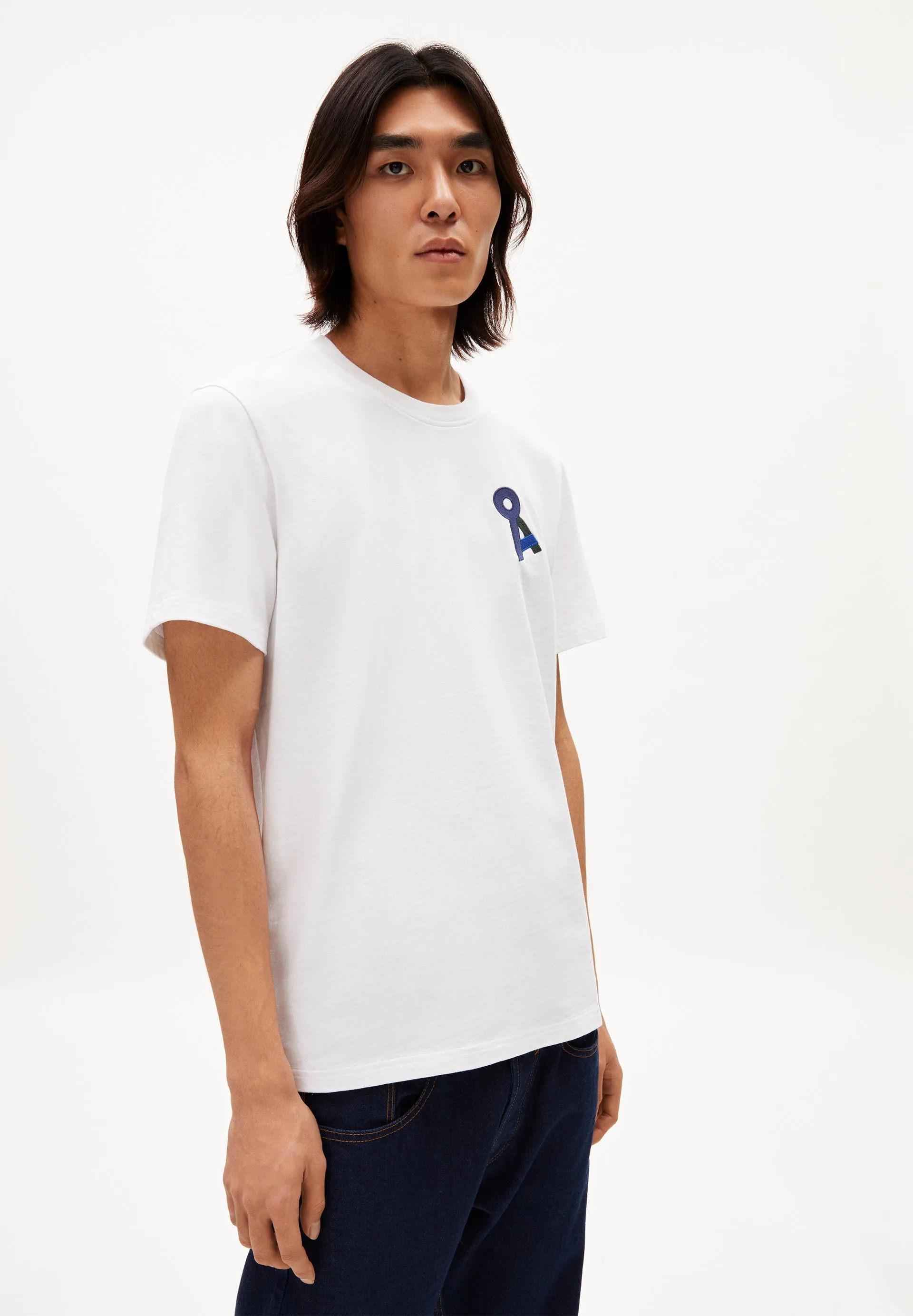 LODAAN PREMIUM Heavyweight T-shirt sold by Earthkind