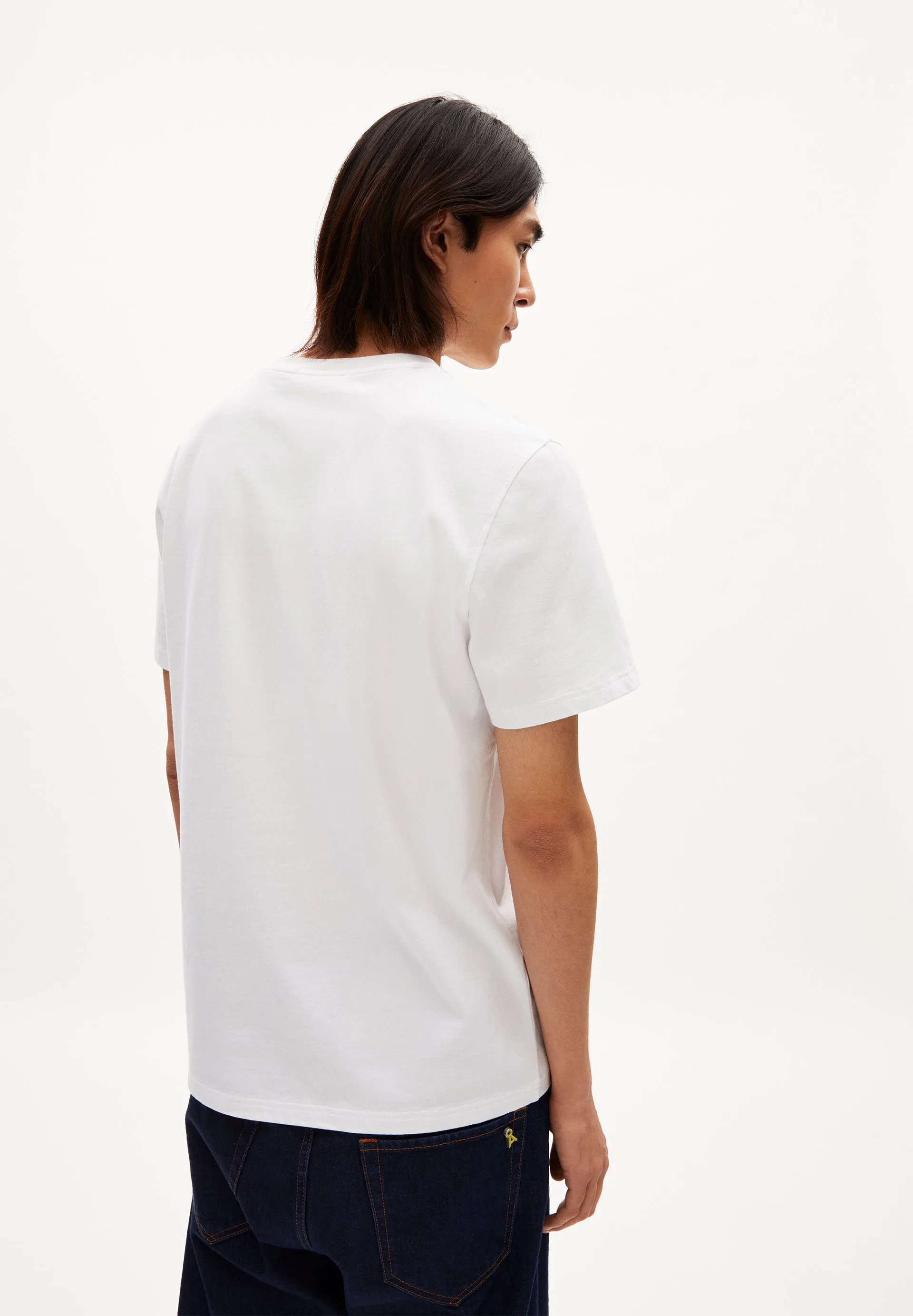 LODAAN PREMIUM Heavyweight T-shirt sold by Earthkind product image thumbnail 4