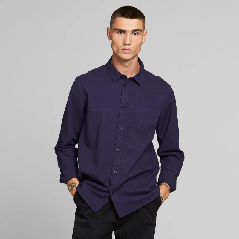 Organic Cotton Shirt Varberg Navy made by Dedicated