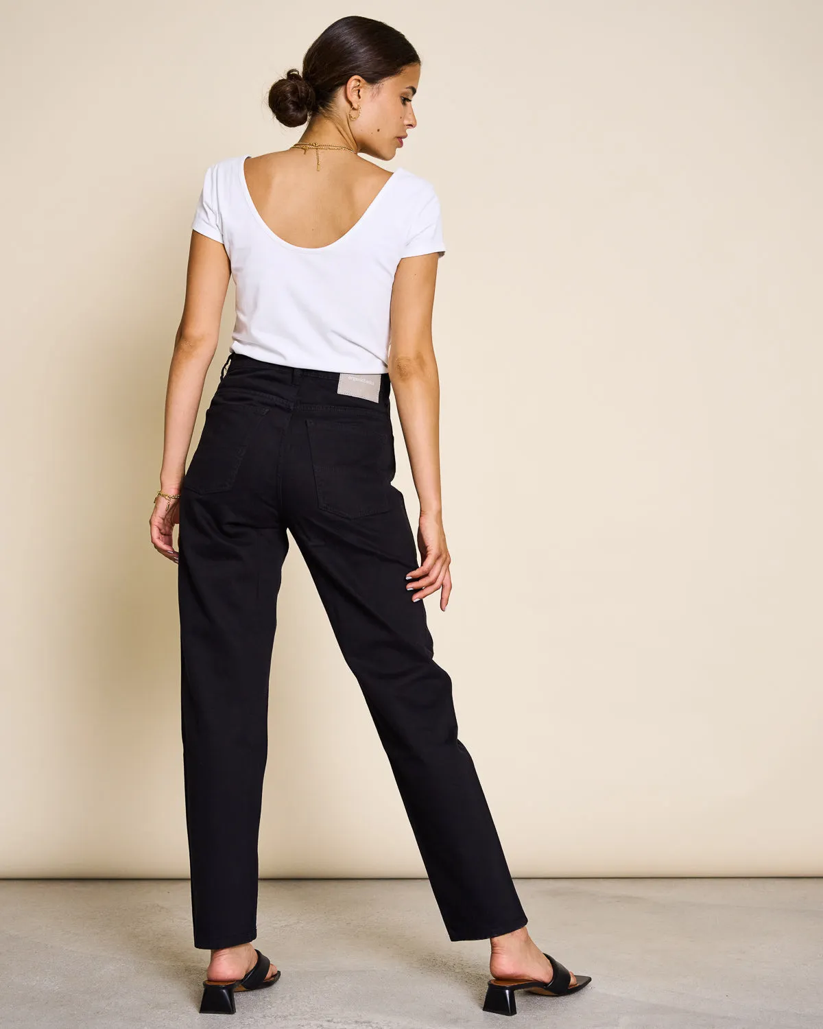 Aloe Ballerina T-shirt White sold by Earthkind product image thumbnail 2