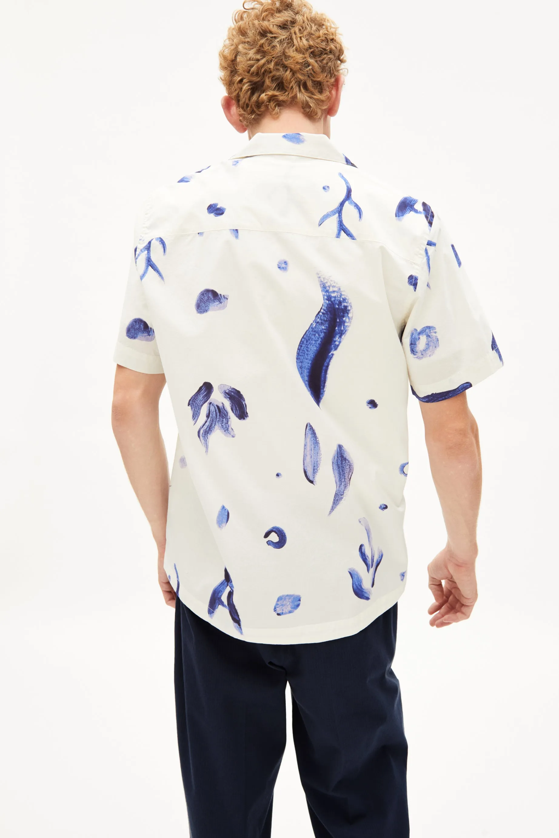 LOVDAAG Underwater Linen Shirt sold by Earthkind product image thumbnail 2