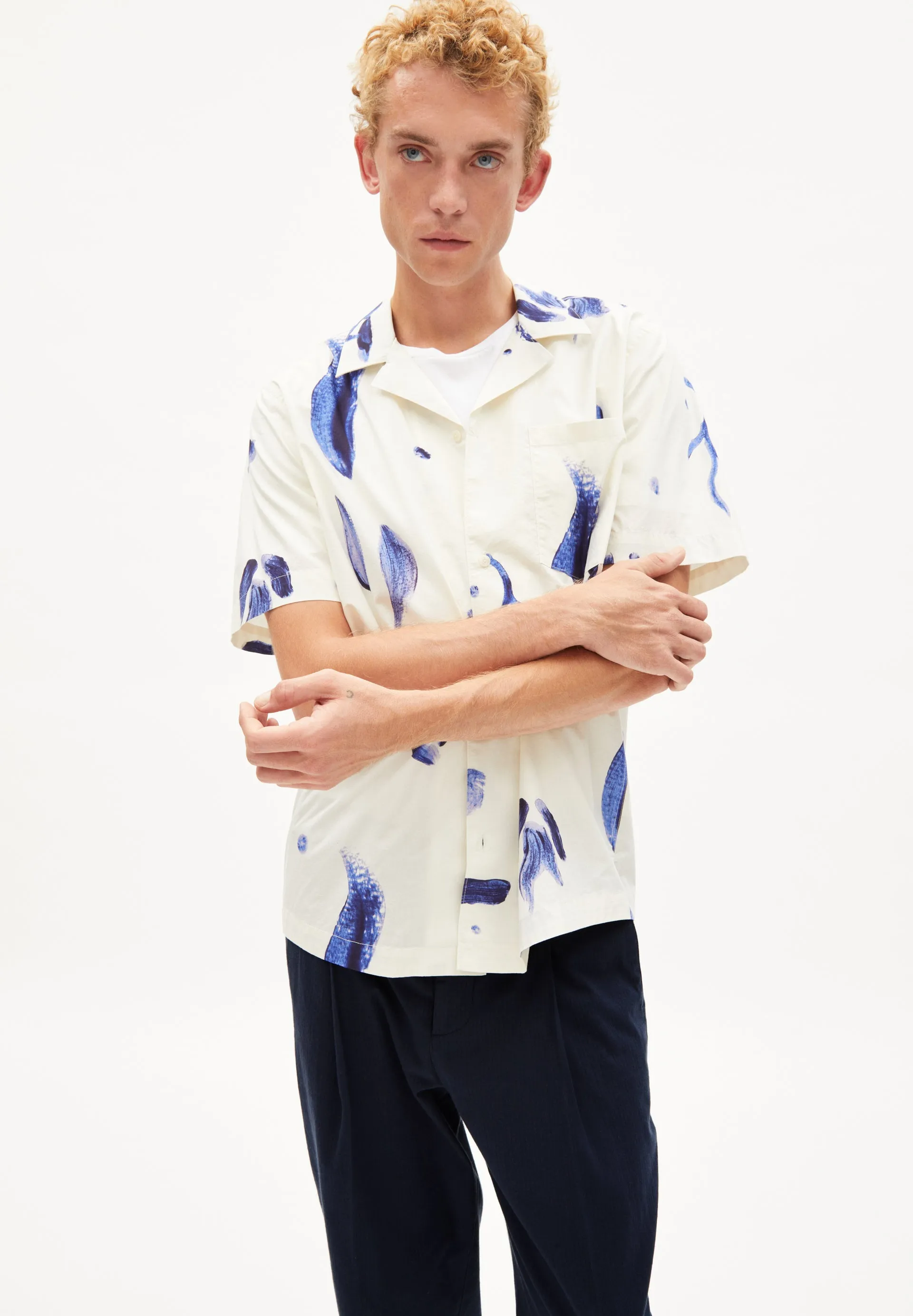 LOVDAAG Underwater Linen Shirt sold by Earthkind