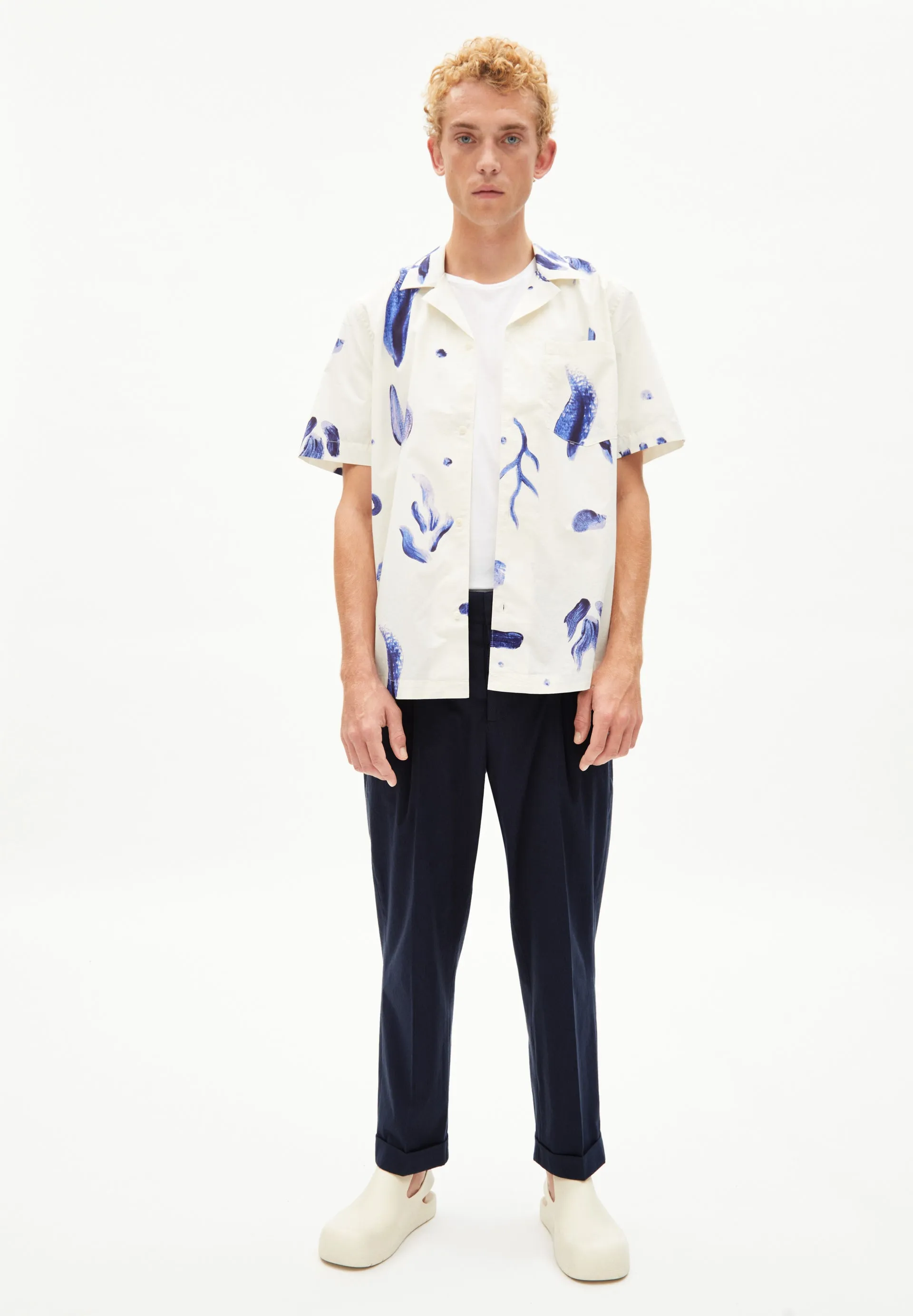 LOVDAAG Underwater Linen Shirt sold by Earthkind product image thumbnail 4
