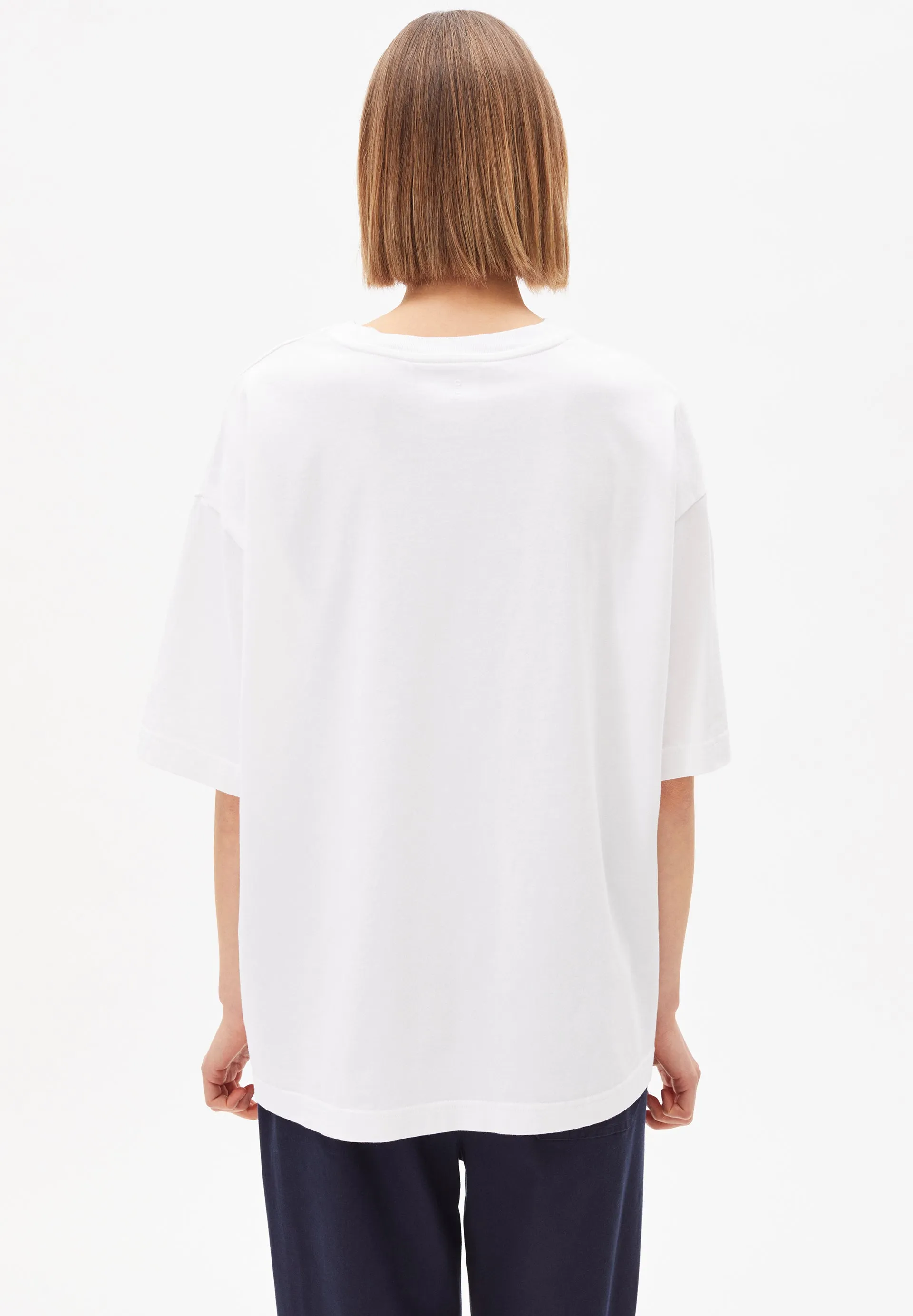 LAURAA Organic Cotton T-shirt sold by Earthkind product image thumbnail 5