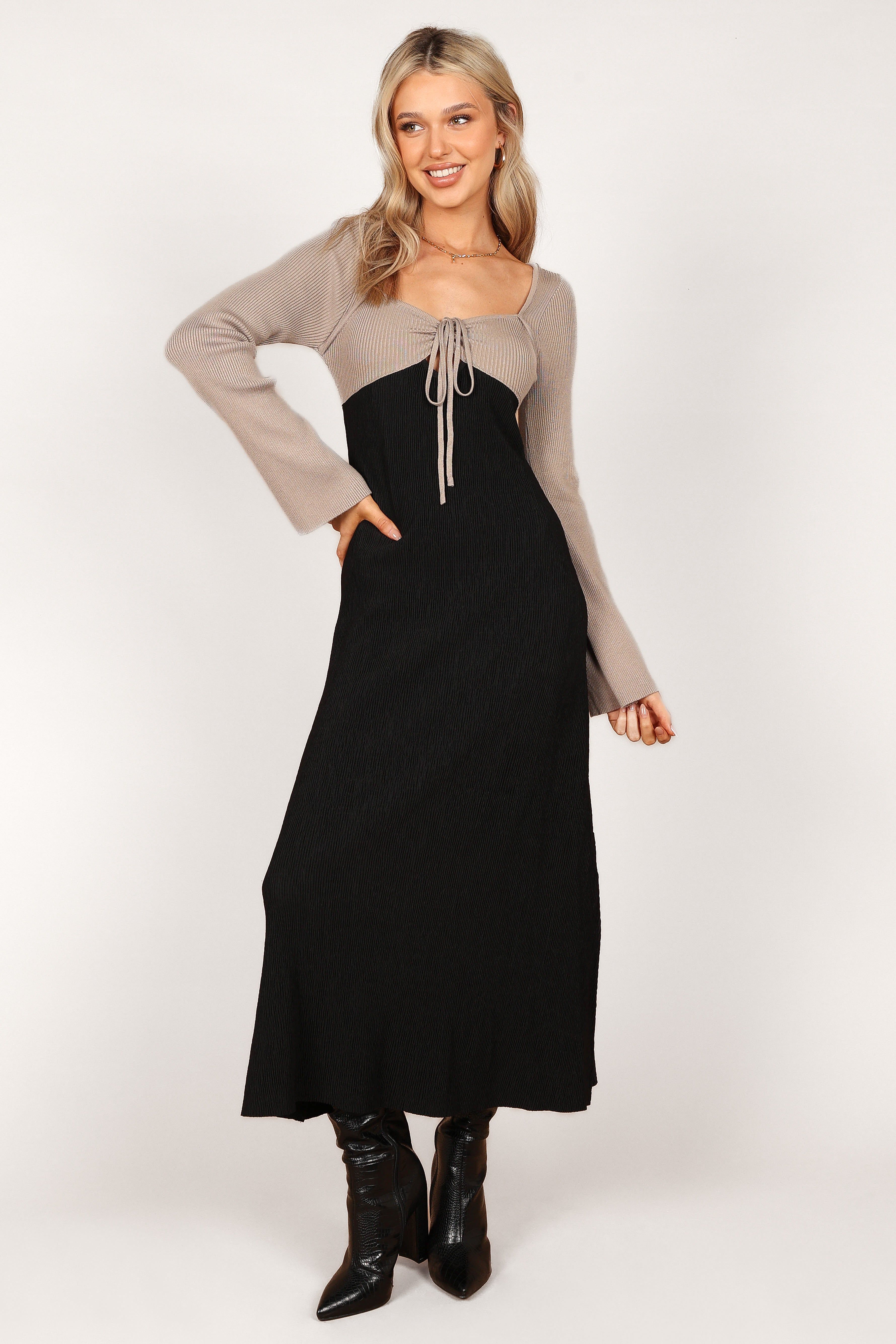 Lirique Long Sleeve Maxi Dress - Black/Grey sold by Petal & Pup