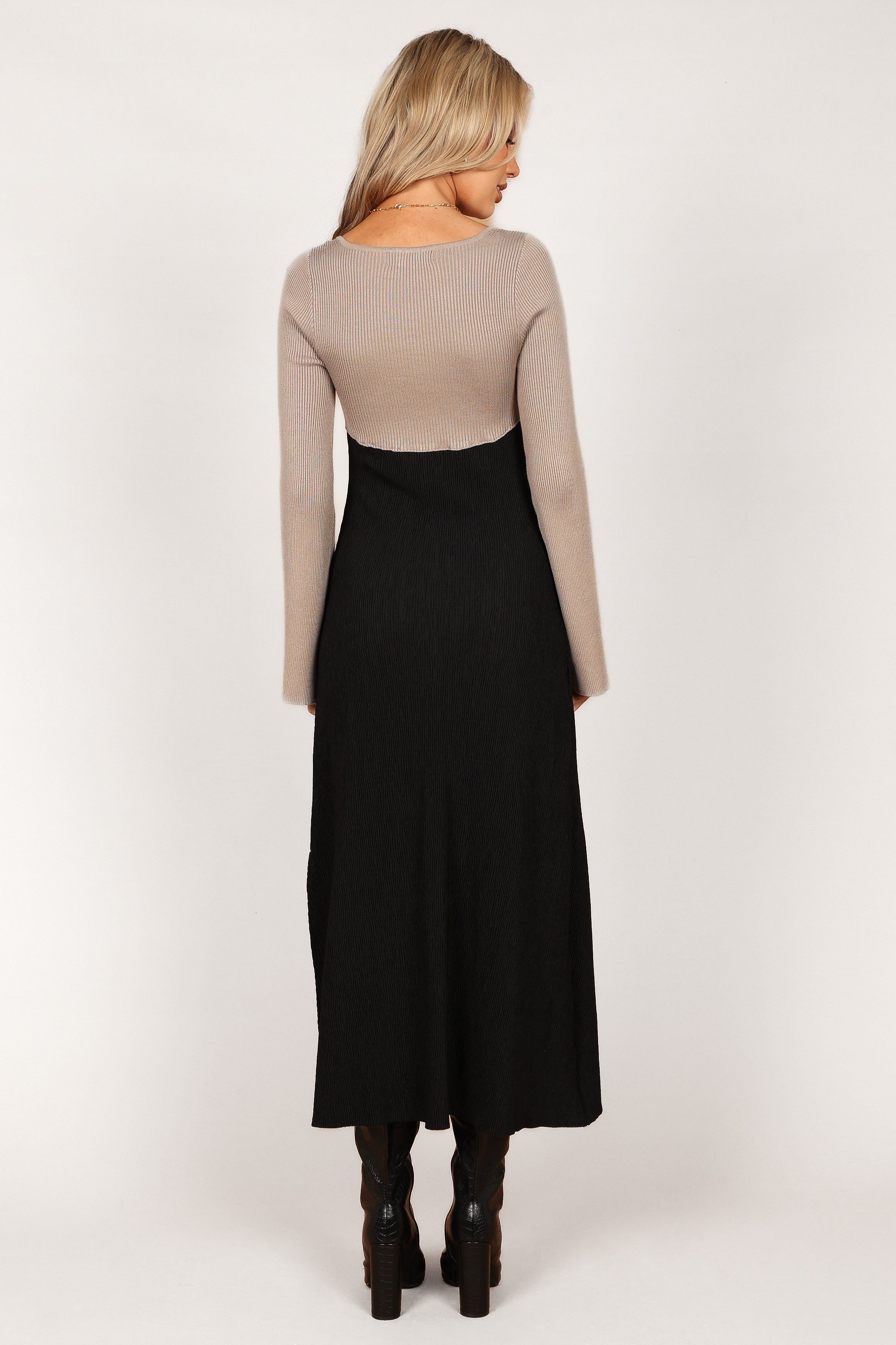 Lirique Long Sleeve Maxi Dress - Black/Grey sold by Petal & Pup product image thumbnail 3