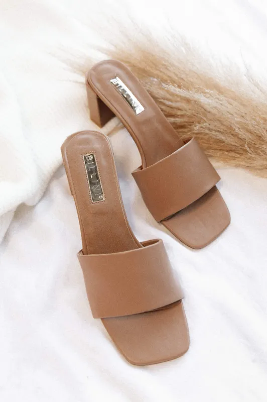Lennox Heel - Fawn sold by Petal & Pup