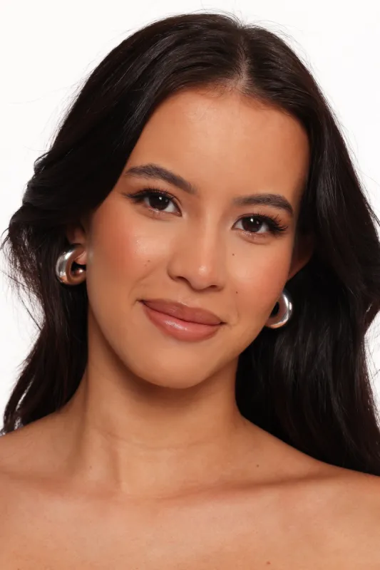Katie Hoop Earrings - Silver made by Petal & Pup