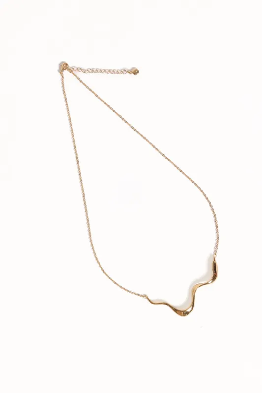 Kelly Necklace - Gold made by Petal & Pup