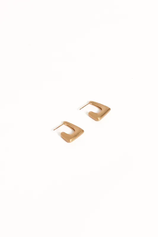 Kelly Earrings - Gold made by Petal & Pup