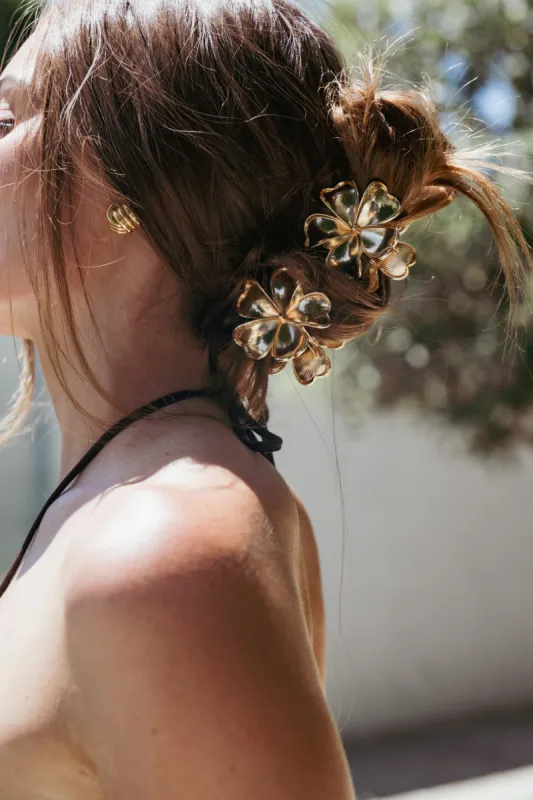 Tiffany 2 Pack Flower Hair Clips - Gold made by Petal & Pup