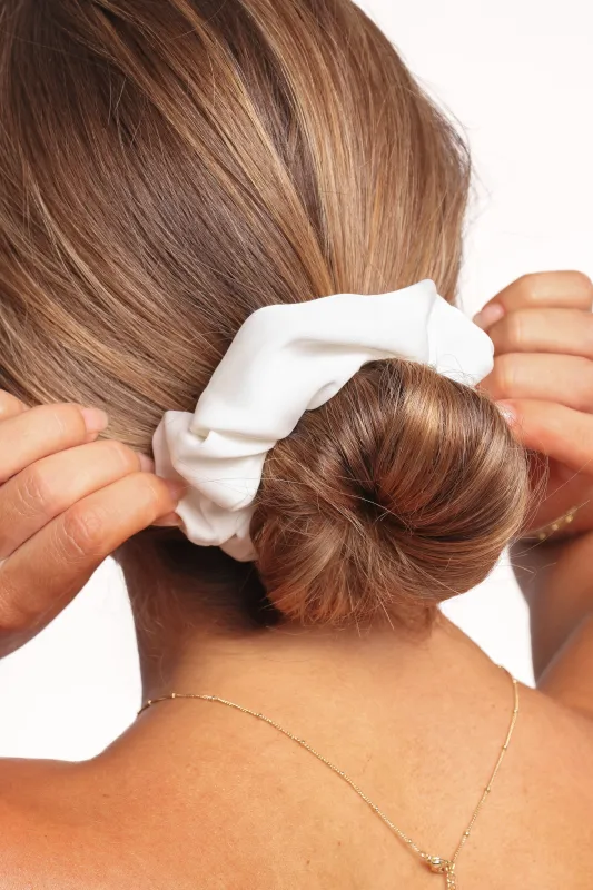 Theodora Scrunchie - White made by Petal & Pup