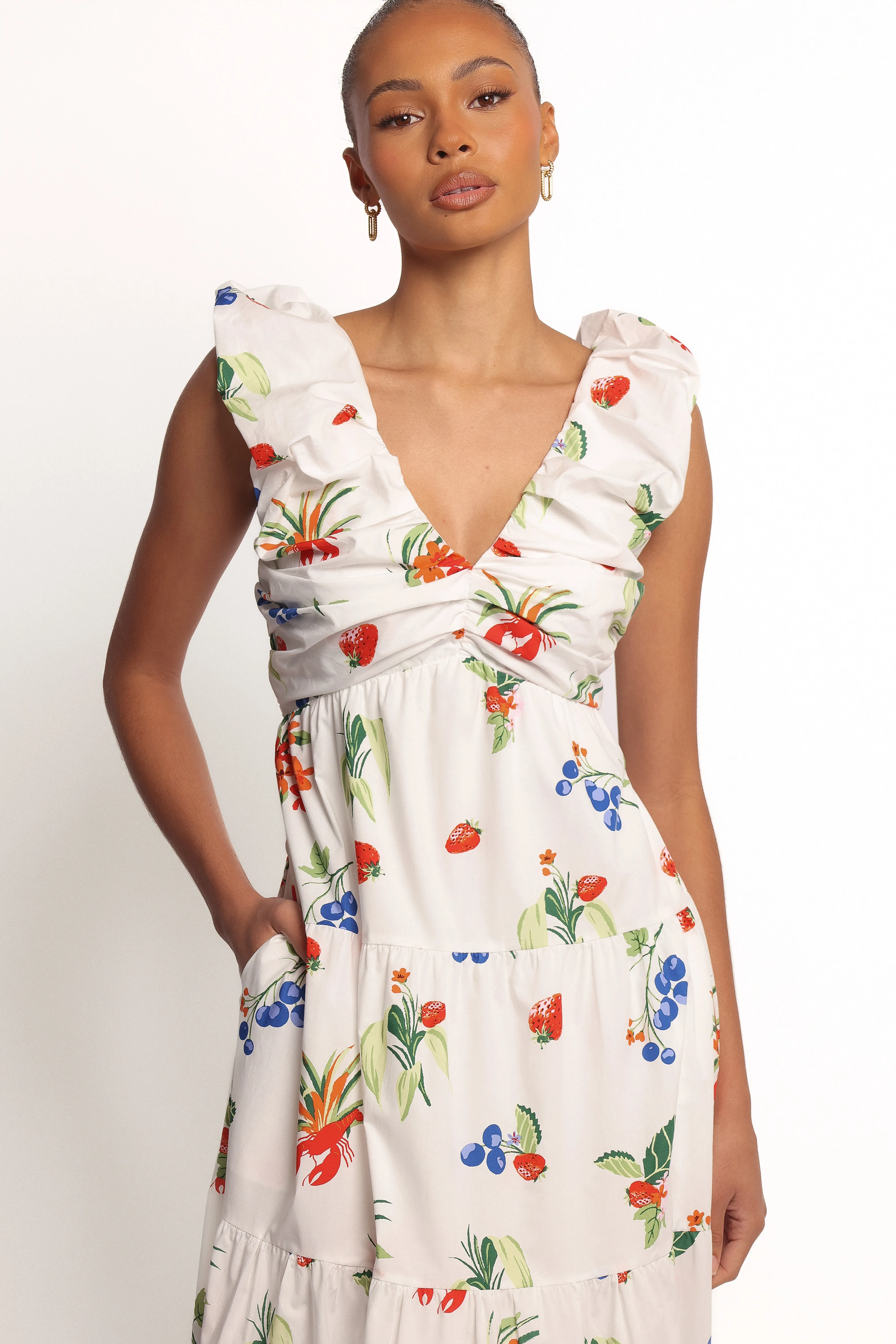 Valerie Maxi Dress - Off White/Red sold by Petal & Pup product image thumbnail 4