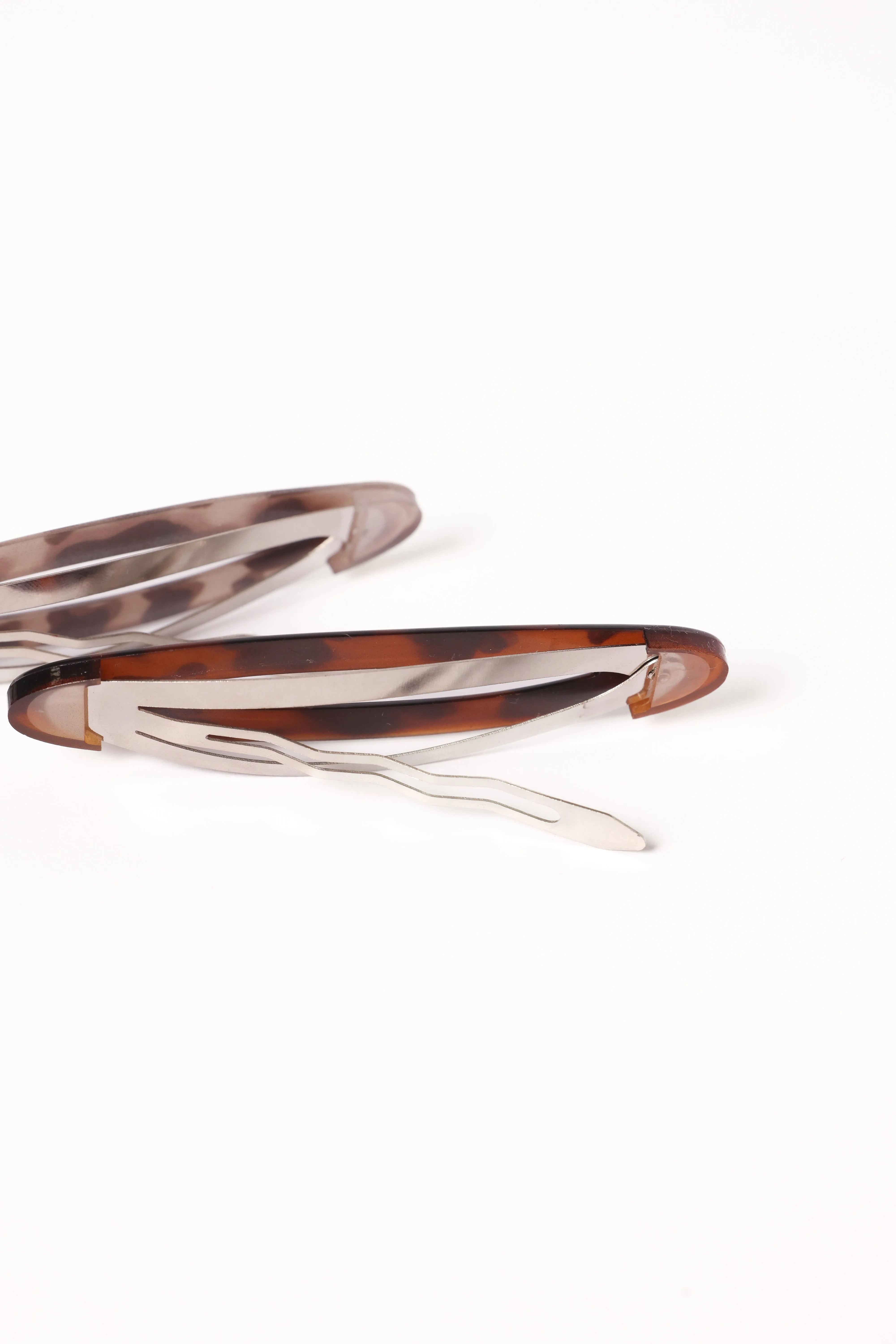 Blakely Hairclip Set - Tort sold by Petal & Pup product image thumbnail 4