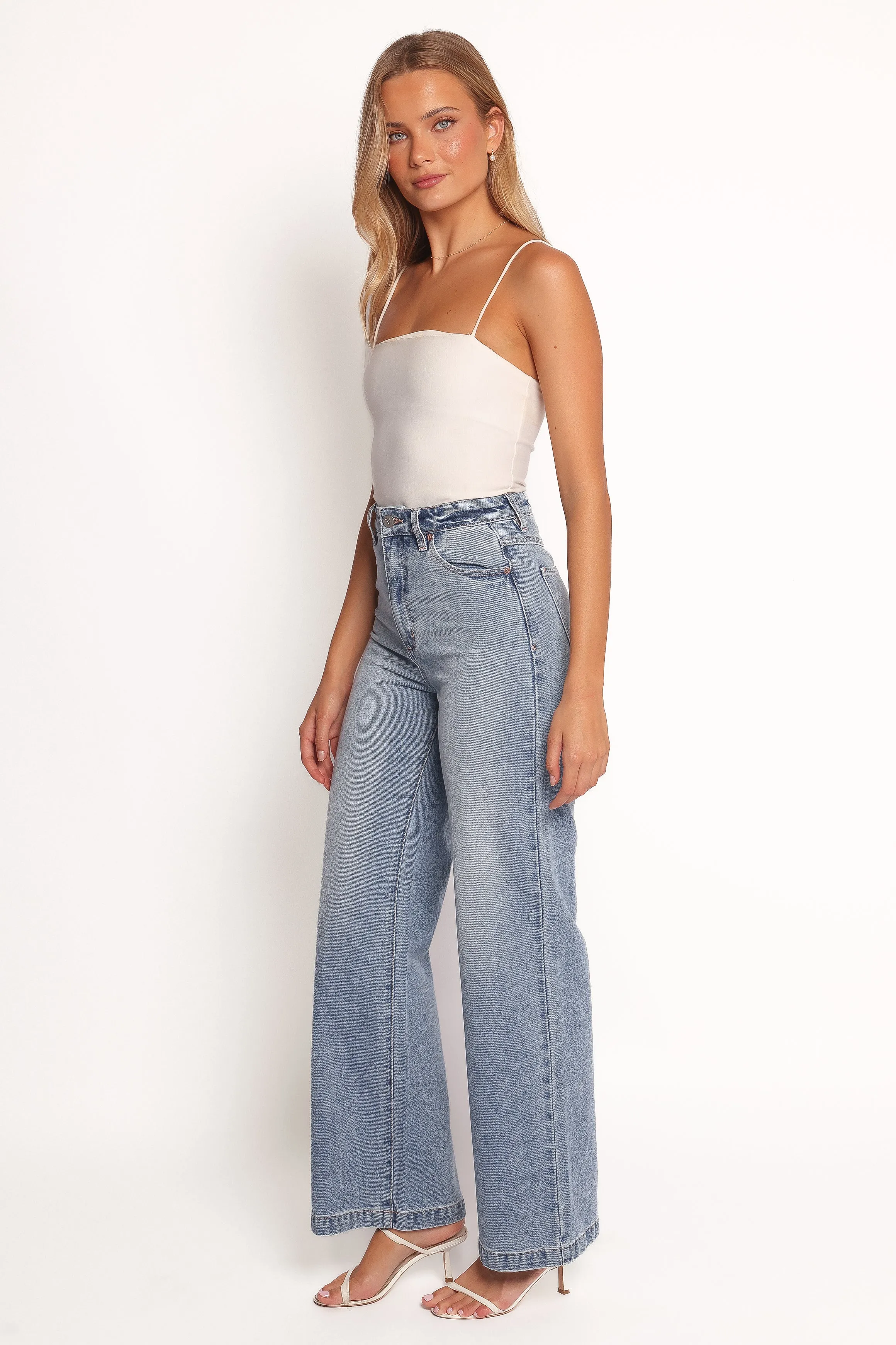 Abrand 94 High Wide Jeans - Liv sold by Petal & Pup product image thumbnail 4