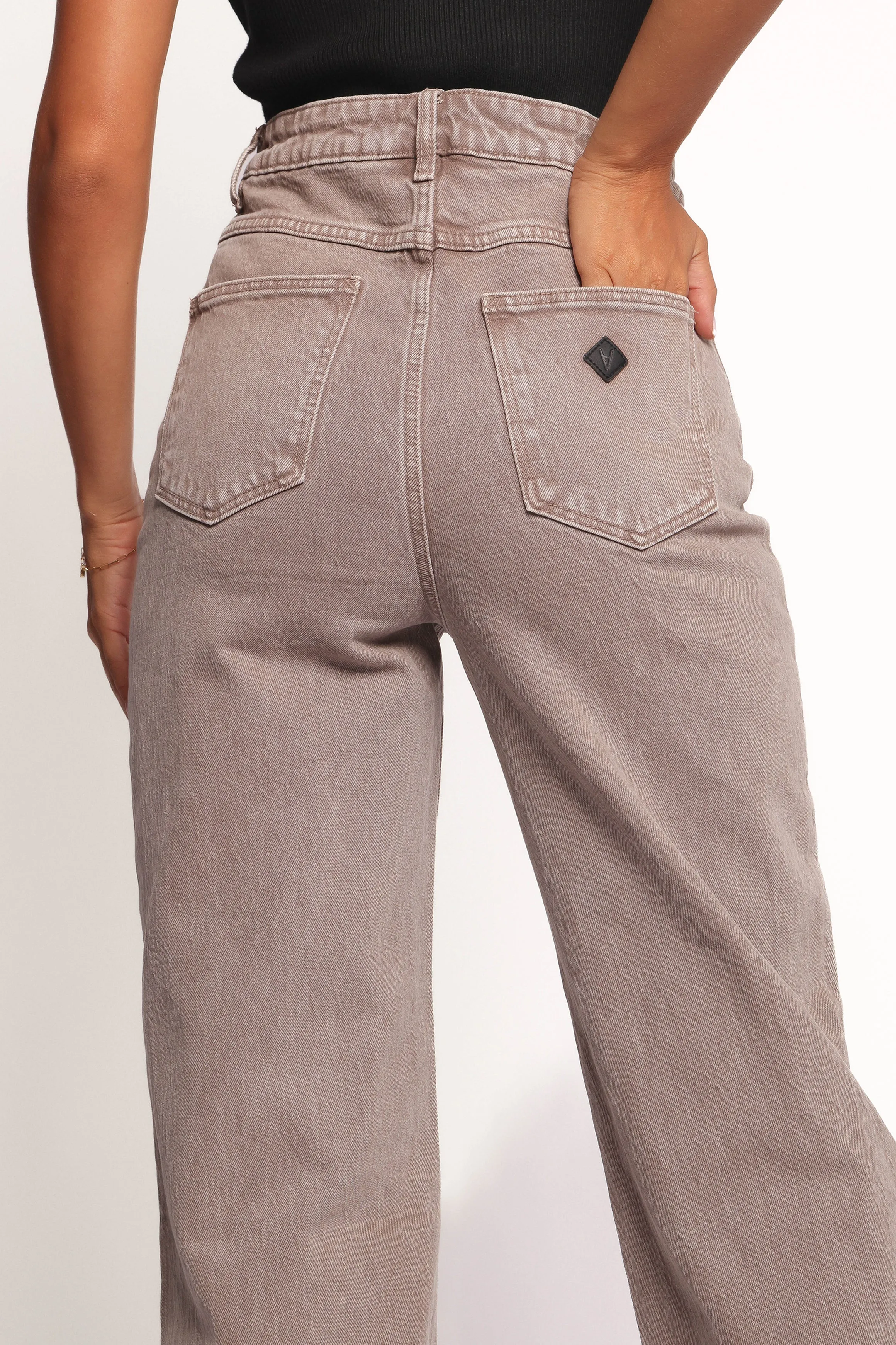 Abrand 94 High Wide Jeans - Mushroom sold by Petal & Pup product image thumbnail 4