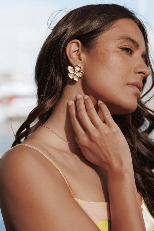 Gisella Flower Earrings - Gold made by Petal & Pup