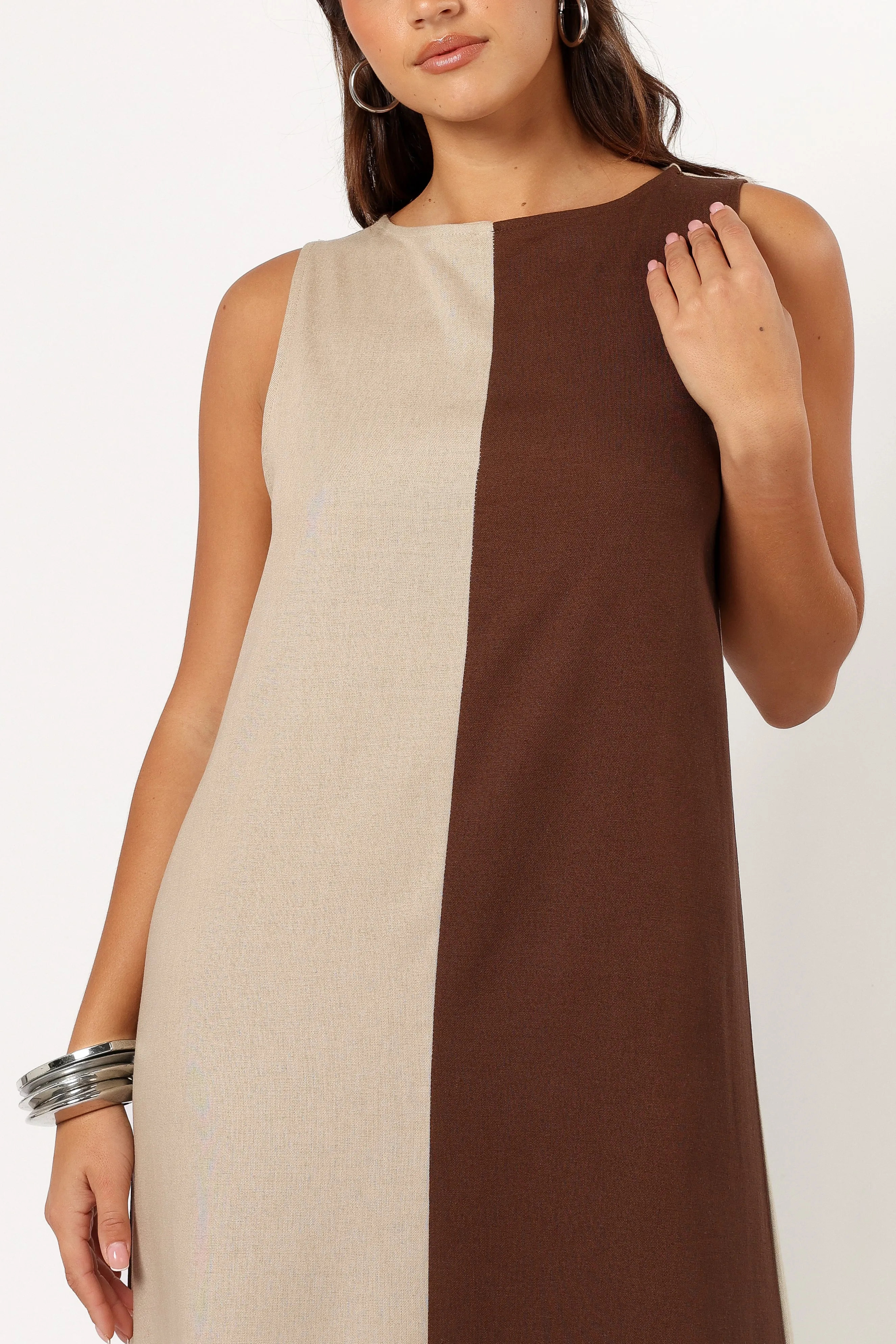 Lindi Maxi Dress - Brown/Beige sold by Petal & Pup product image thumbnail 2
