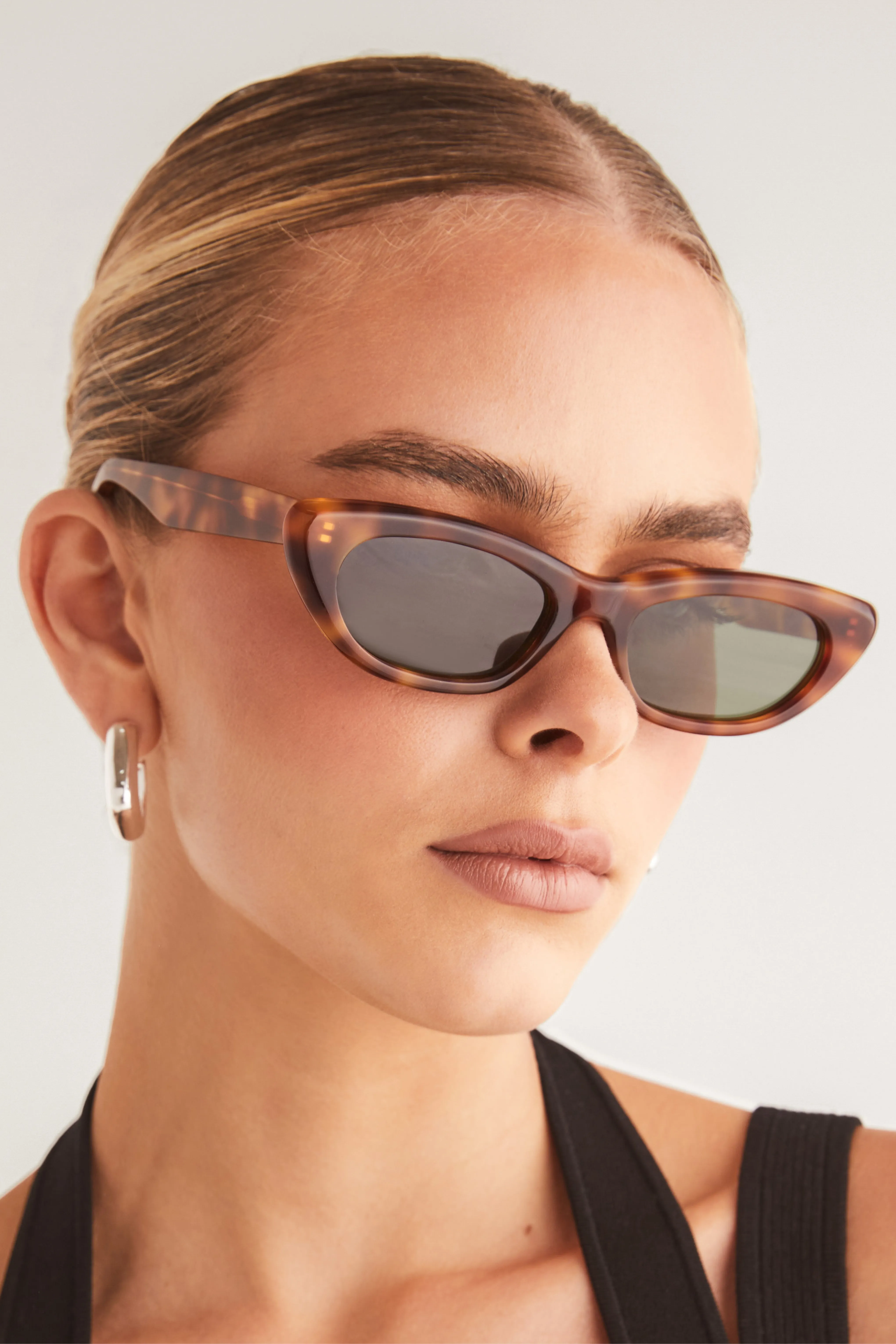 The Caroline - Hazel Tort sold by Petal & Pup product image thumbnail 2