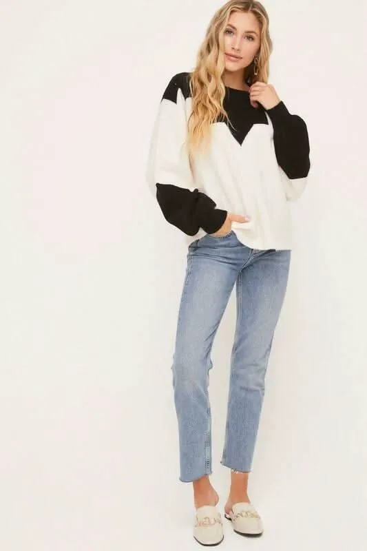 Just In Time Ivory and Black Colorblock Crew Neck Sweater sold by Boho Pink product image thumbnail 4