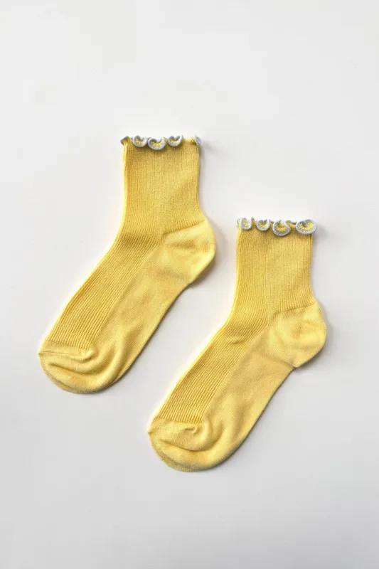 THE PETITE RUFFLED MODAL SOCKS - butter made by Le Bon Shoppe