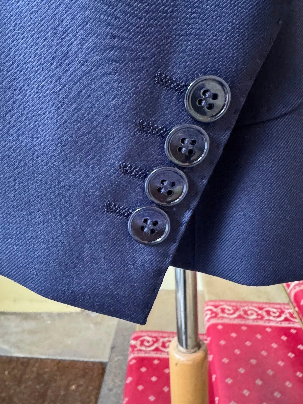 Costume Trois Pièces Bleu En Laine Froide sold by Zedby product image thumbnail 3