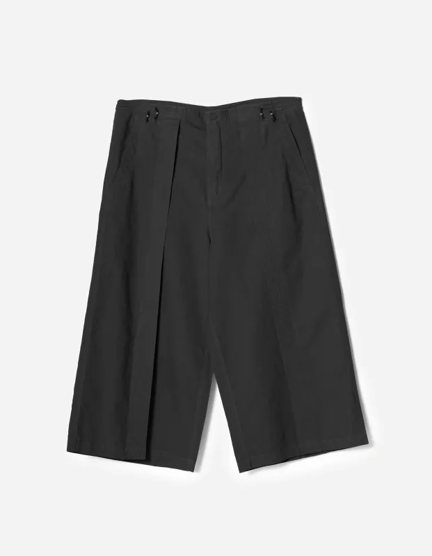 7217 Cropped Hakama Pants Black sold by Maharishi