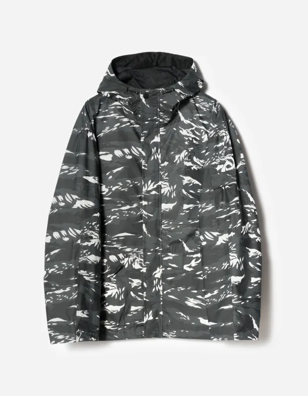 7120 Reflective Camo ECWS Parka Subdued Night made by Maharishi