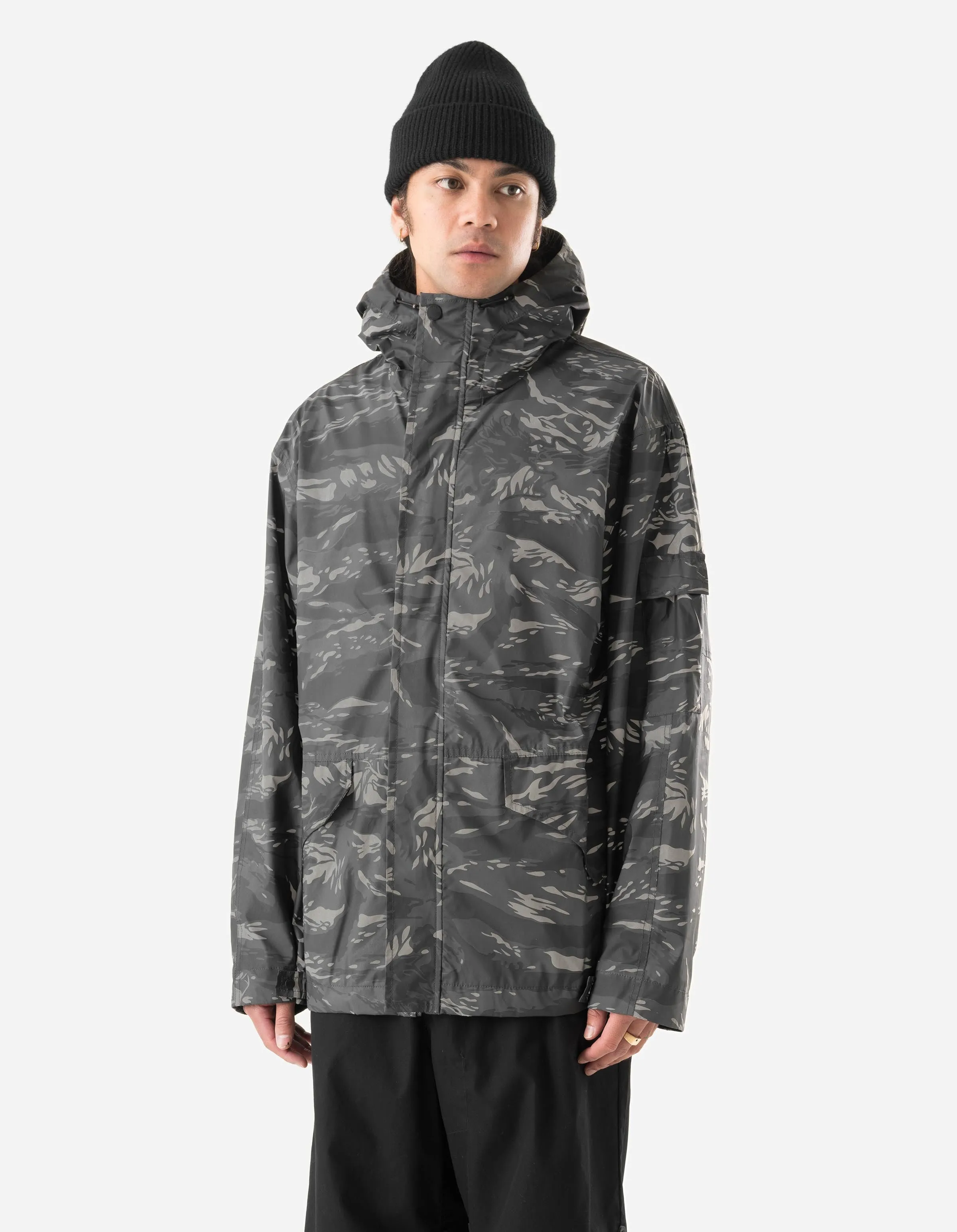 7120 Reflective Camo ECWS Parka Subdued Night sold by Maharishi product image thumbnail 3