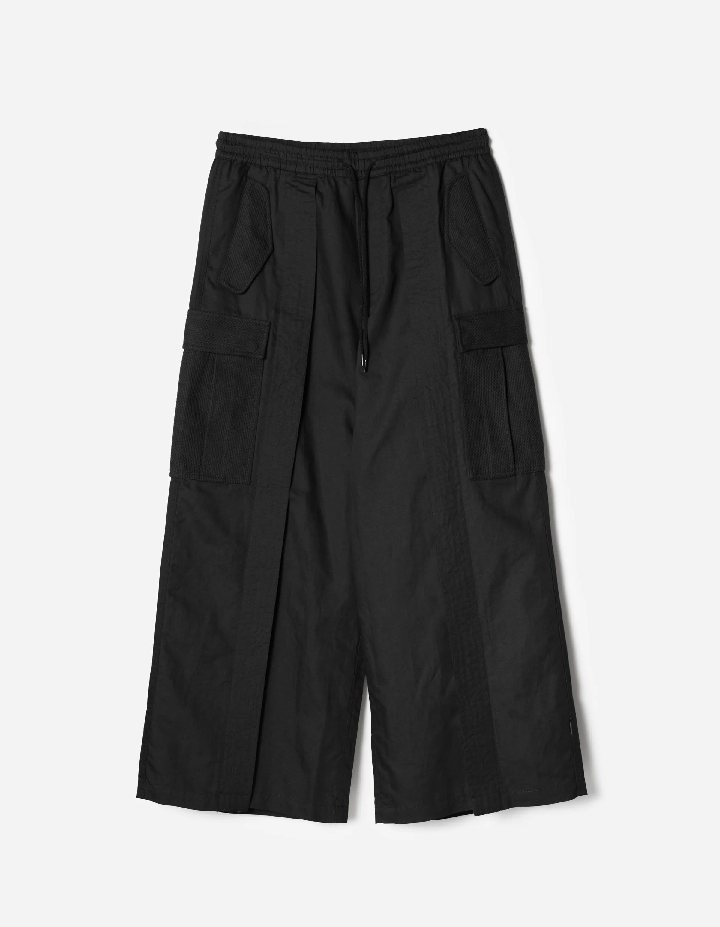 7099 Hemp Hakama Cargo Track Pants Black sold by Maharishi