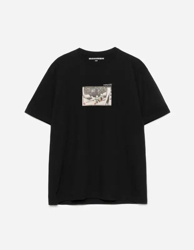 2213 Travellers In Snow S/S T-Shirt Black sold by Maharishi