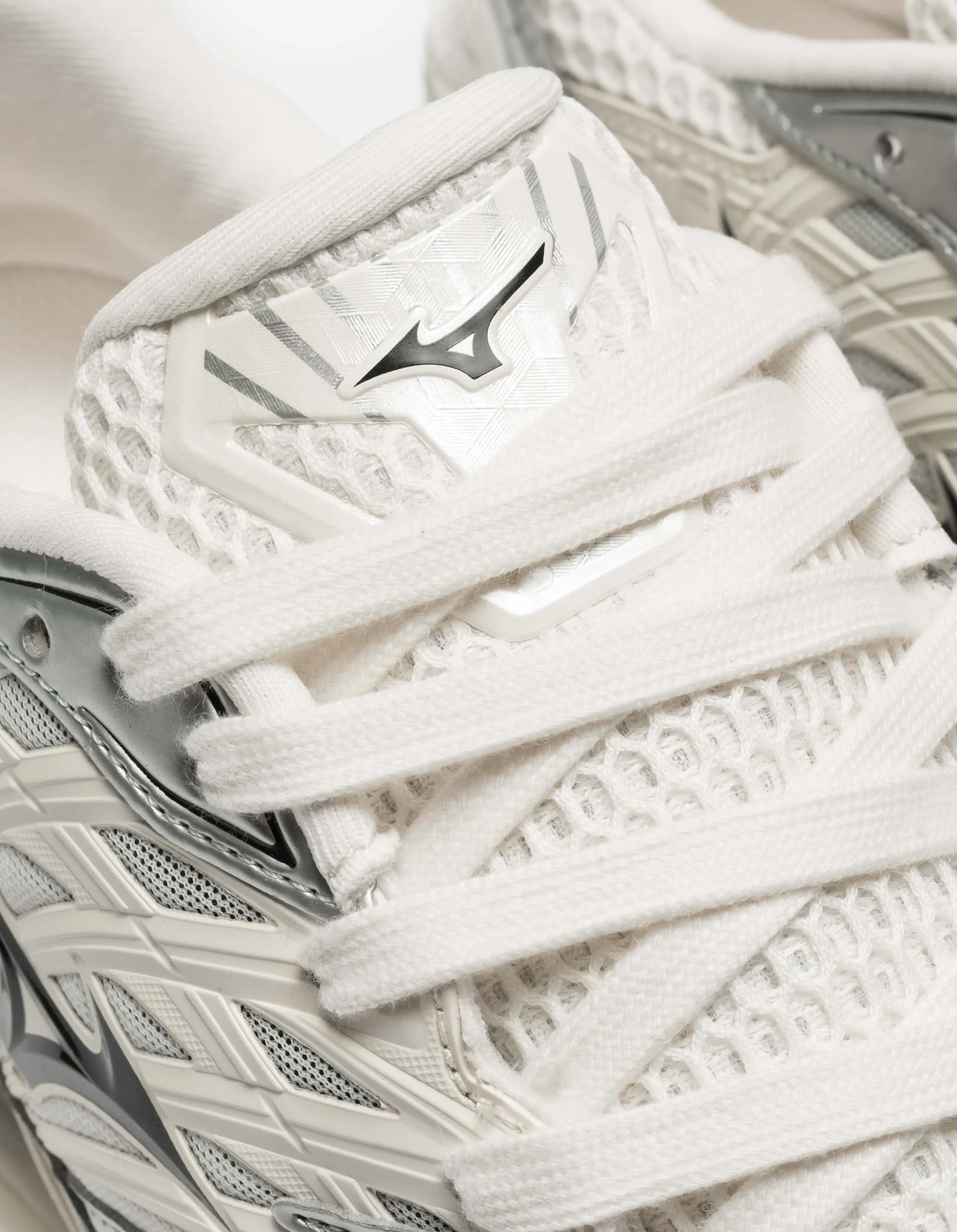 Mizuno Wave Prophecy LS Pristine/Black/Silver sold by Maharishi product image thumbnail 3