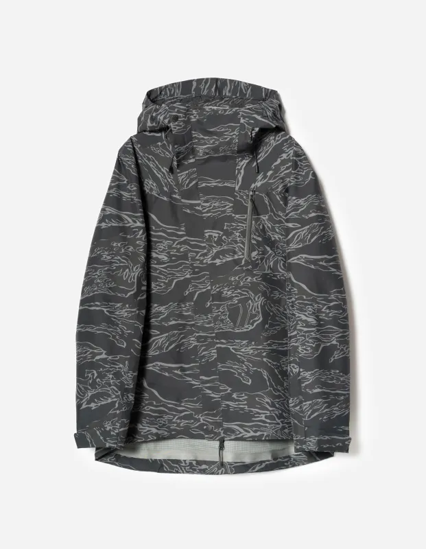 7274 Bonsai Tigerstripe Asym Parka Subdued Night made by Maharishi