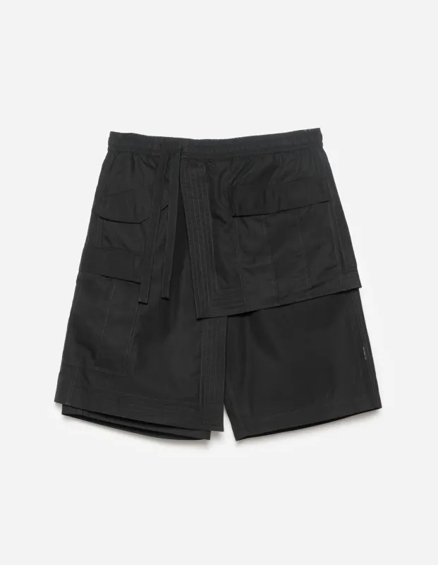 6056 Asym Hakama Shorts Black made by Maharishi