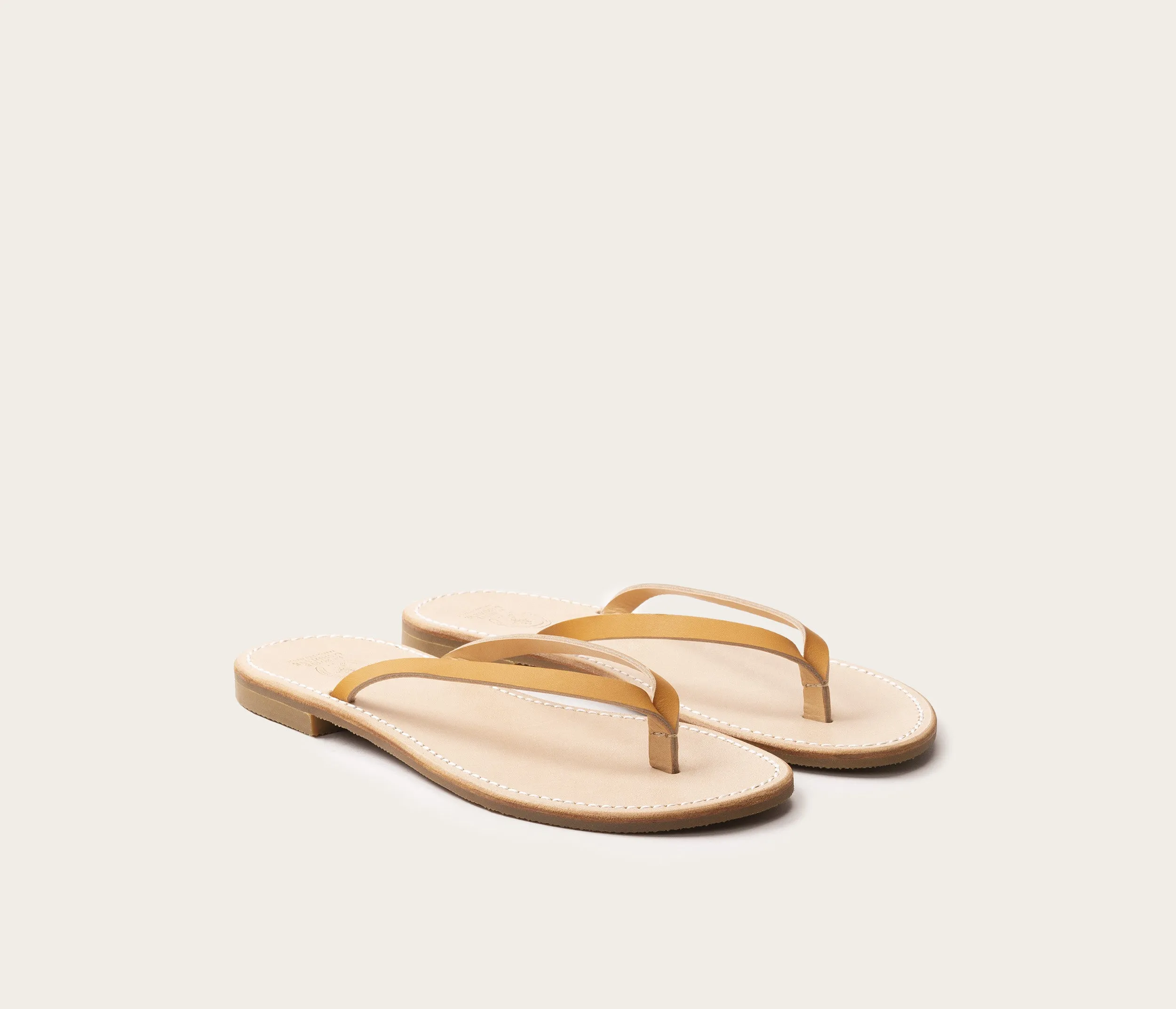 Tong Sandale Naturel sold by La Botte Gardiane product image thumbnail 2