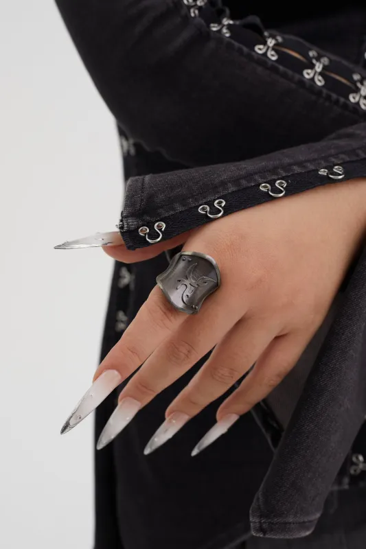 Fervooor Battle Angel Aged Bronze Engraved Shield Ring made by Fervooor