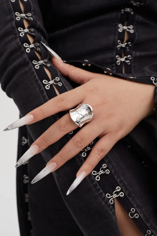 Fervooor Battle Angel Silver Engraved Shield Ring made by Fervooor