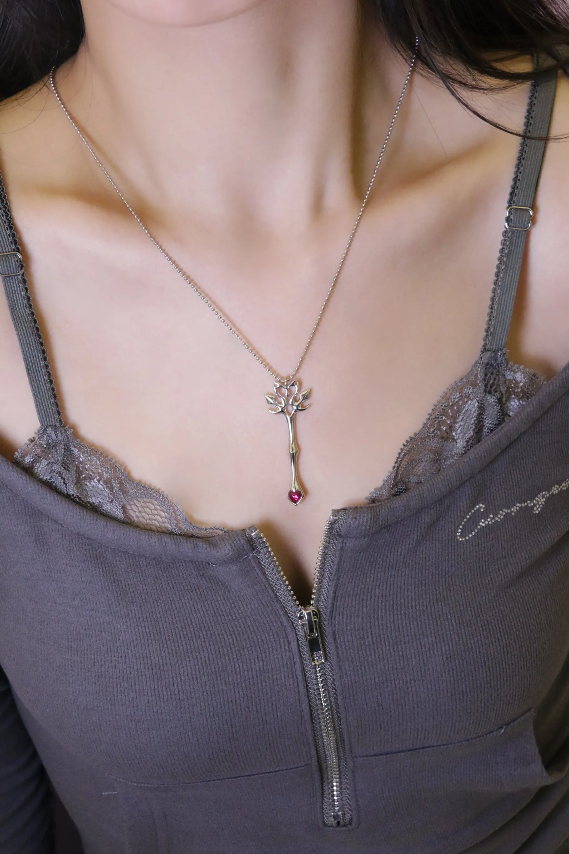 Fervooor love gift cupid’s arrow necklace sold by Fervooor product image thumbnail 3