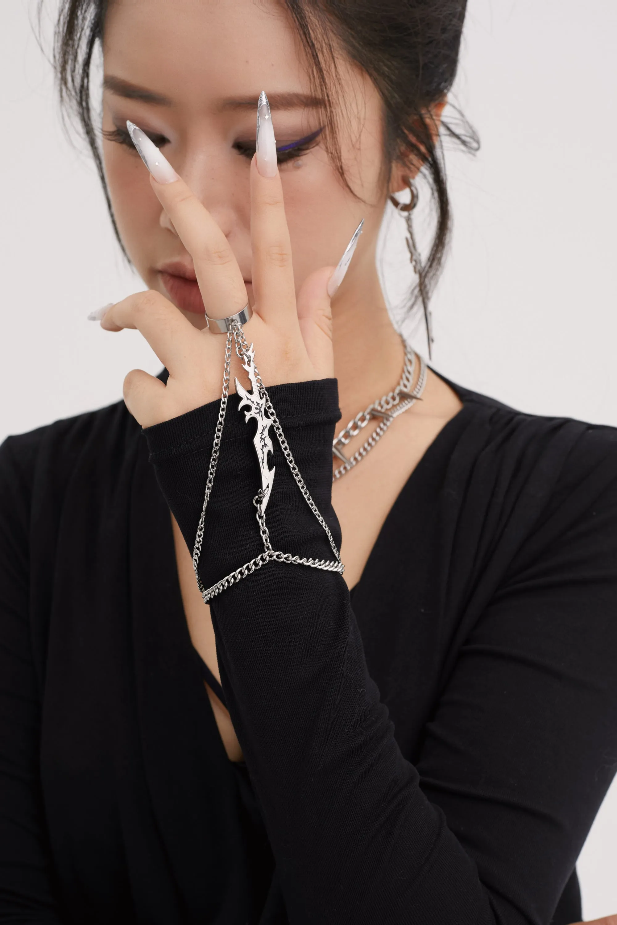 Fervooor Acid Knife hand chain ring+bracelet sold by Fervooor product image thumbnail 2