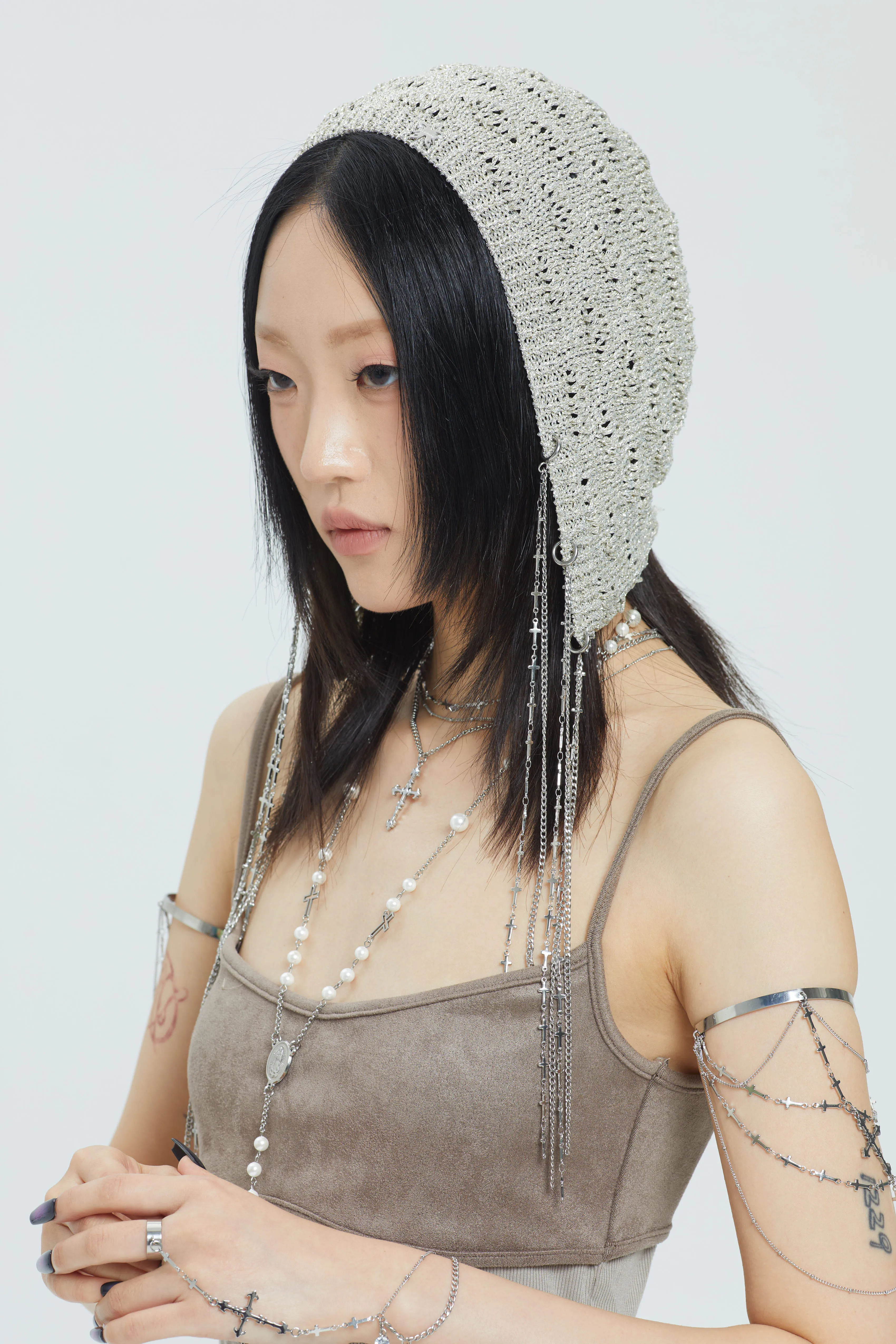 Fervooor Dune chrome heart lily crucifix long chain necklace sold by Fervooor product image thumbnail 4