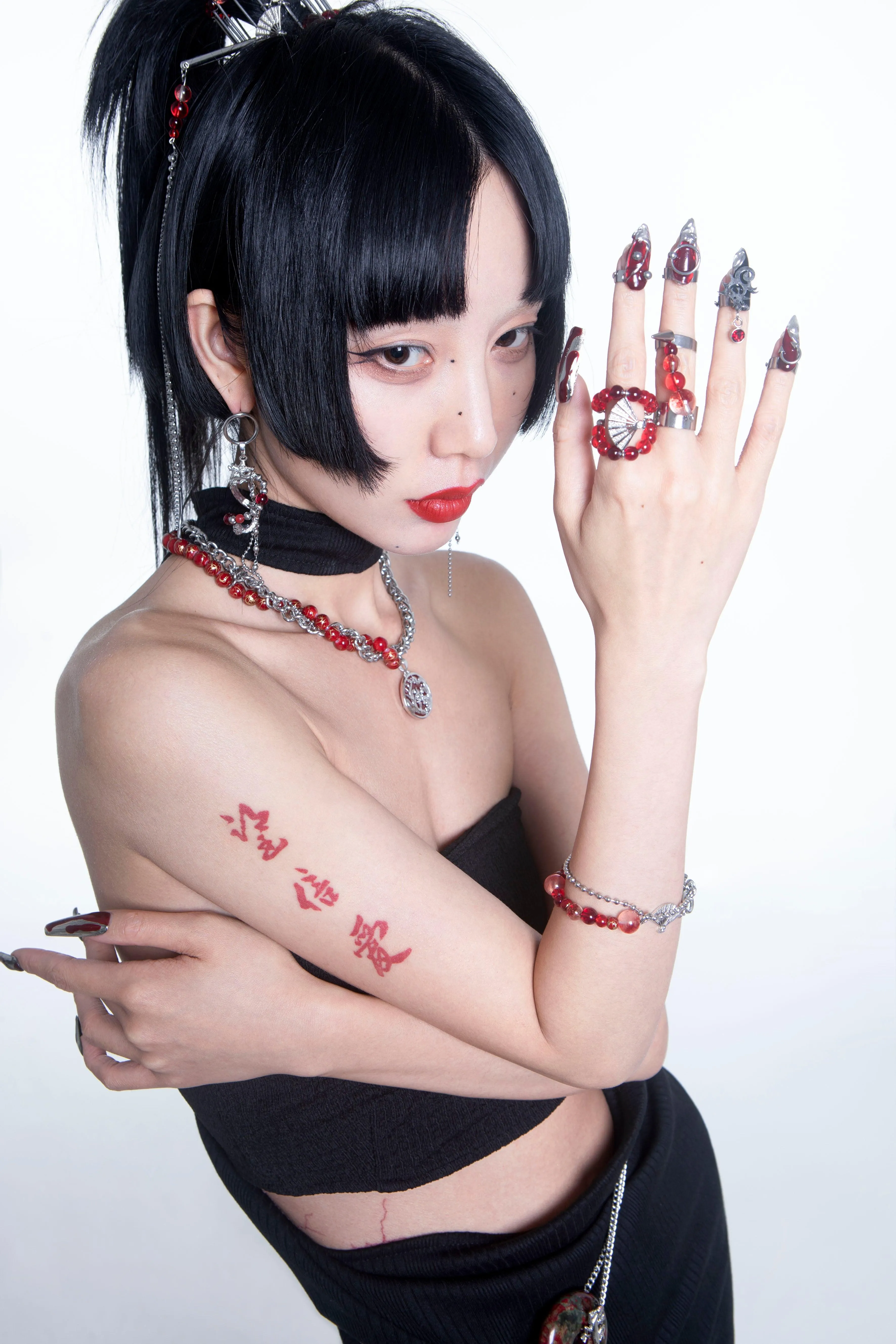 No Restock/Fervooor Crimson romance ring set sold by Fervooor product image thumbnail 4