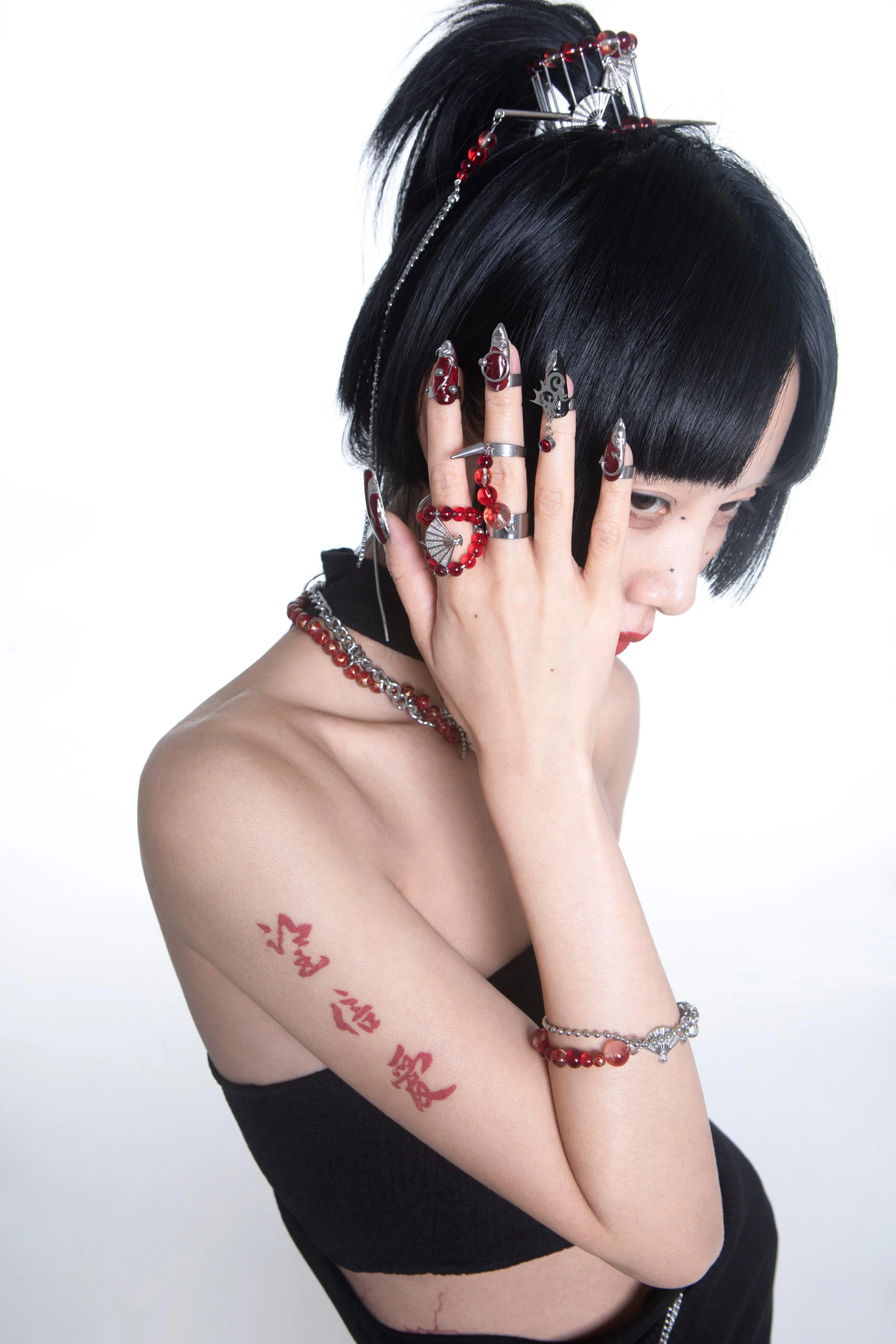 No Restock/Fervooor Crimson romance ring set sold by Fervooor product image thumbnail 3